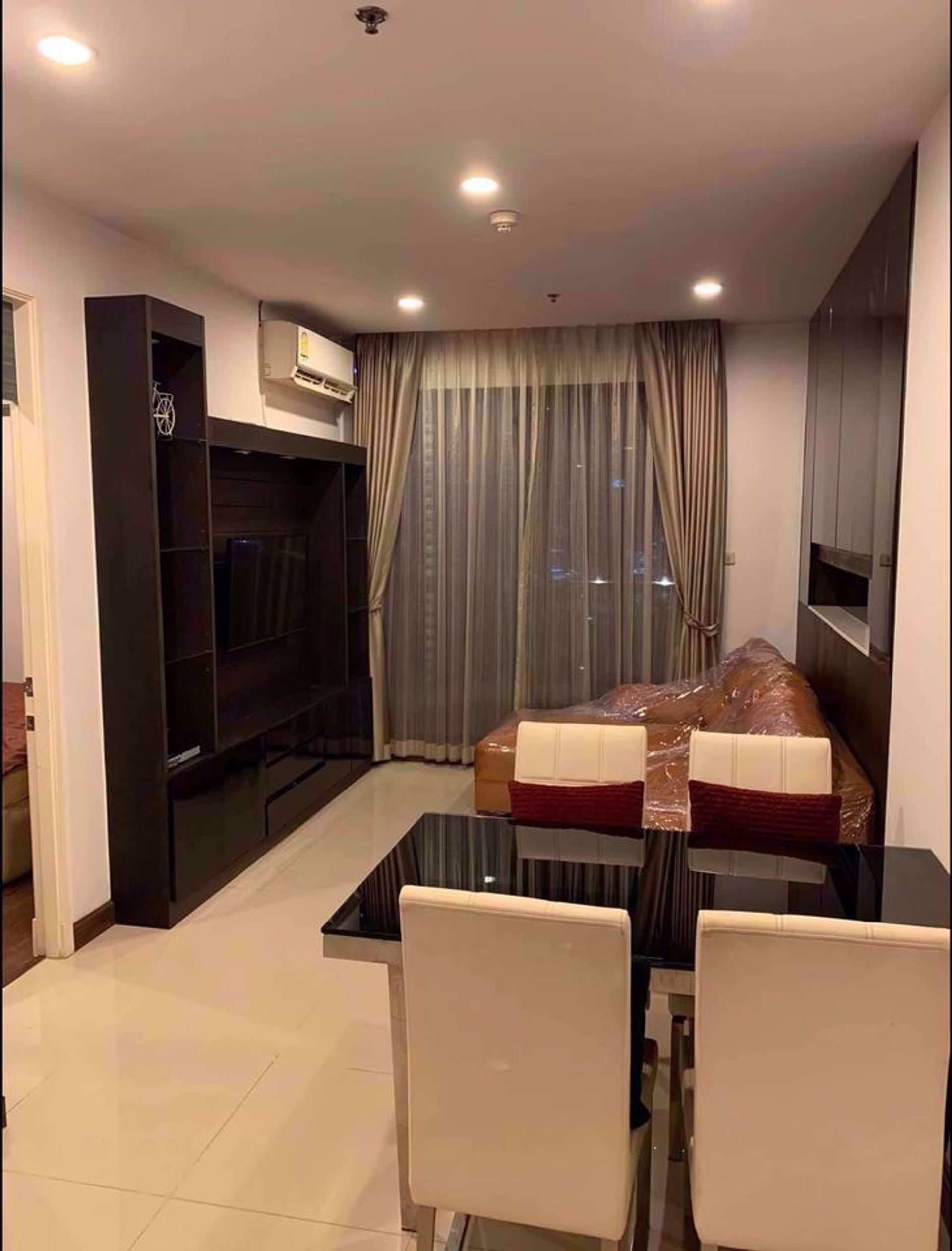 Condominio nel Ban Na canzone, Krung Thep Maha Nakhon 12212345