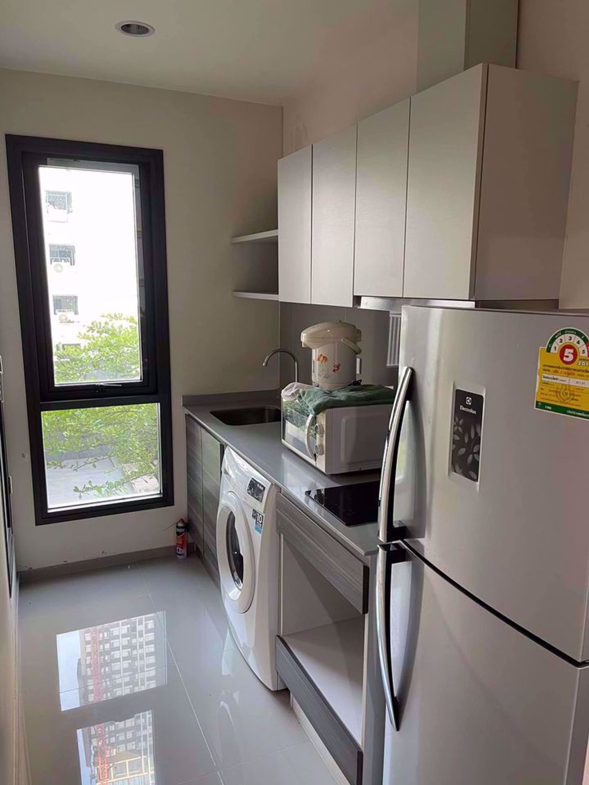 Condominium dans Huai Khwang, Krung Thep Maha Nakhon 12212363