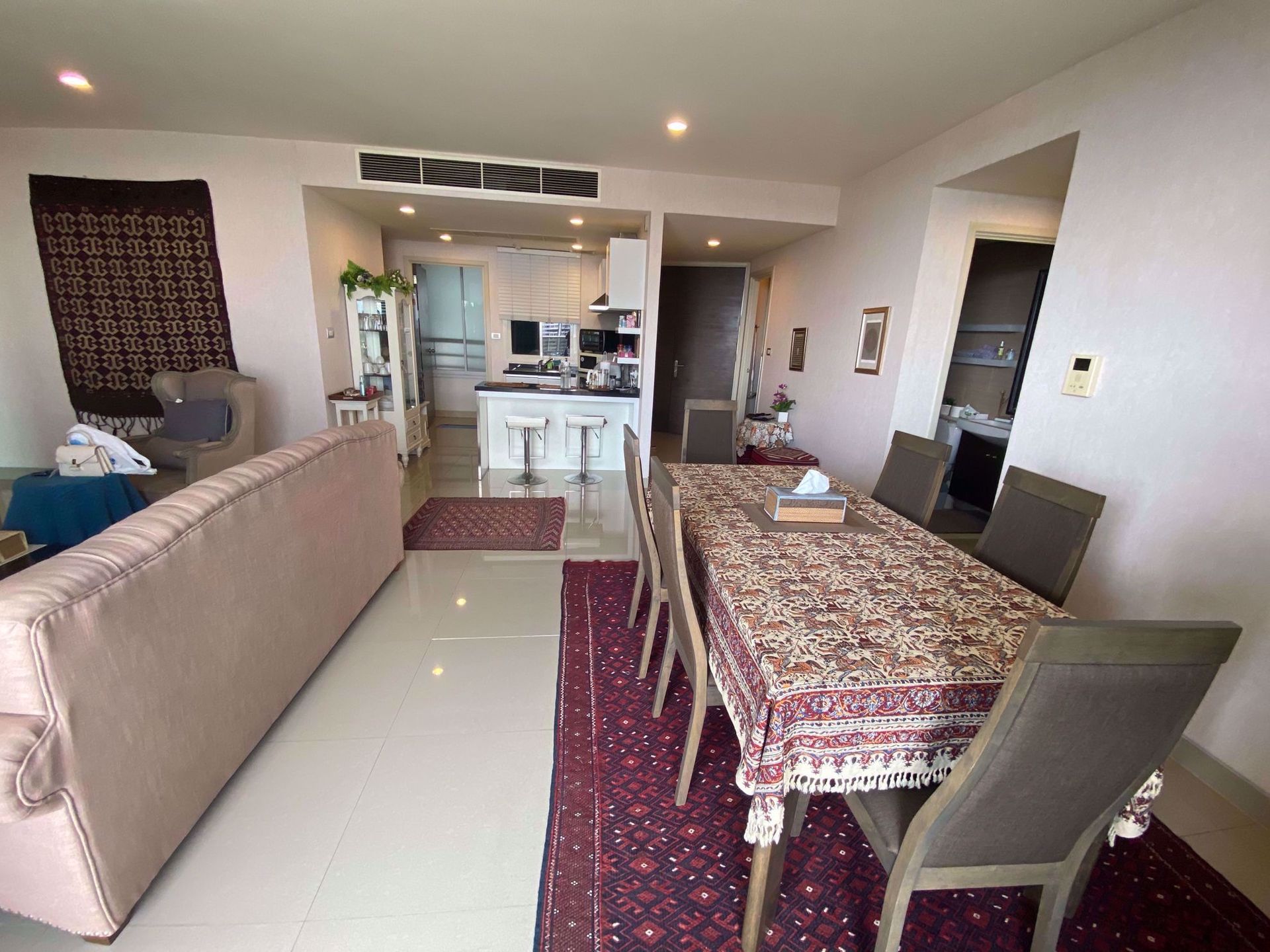 Condominium in Godown, Krung Thep Maha Nakhon 12212399