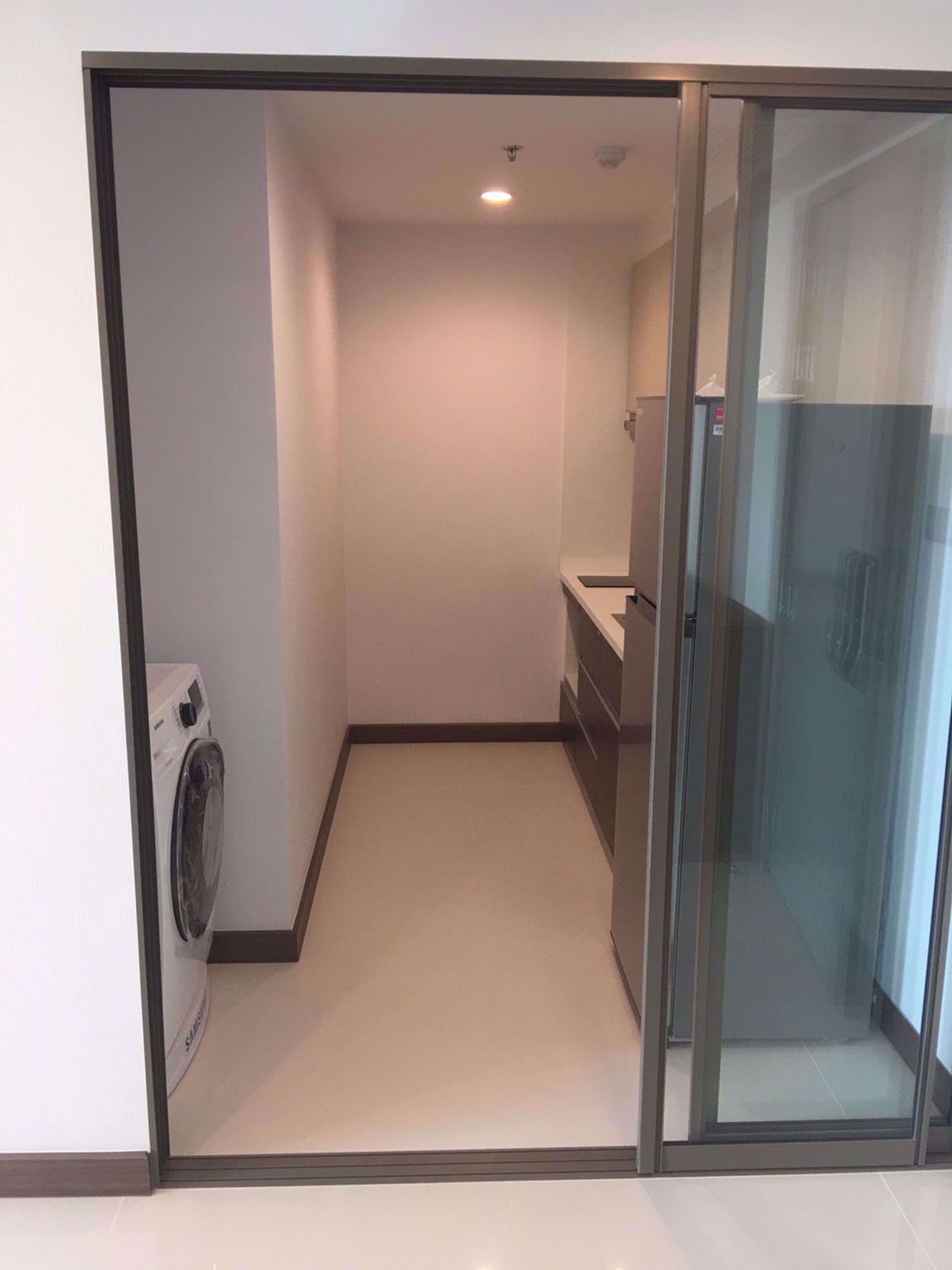 Condominium in Watthana, Krung Thep Maha Nakhon 12212437