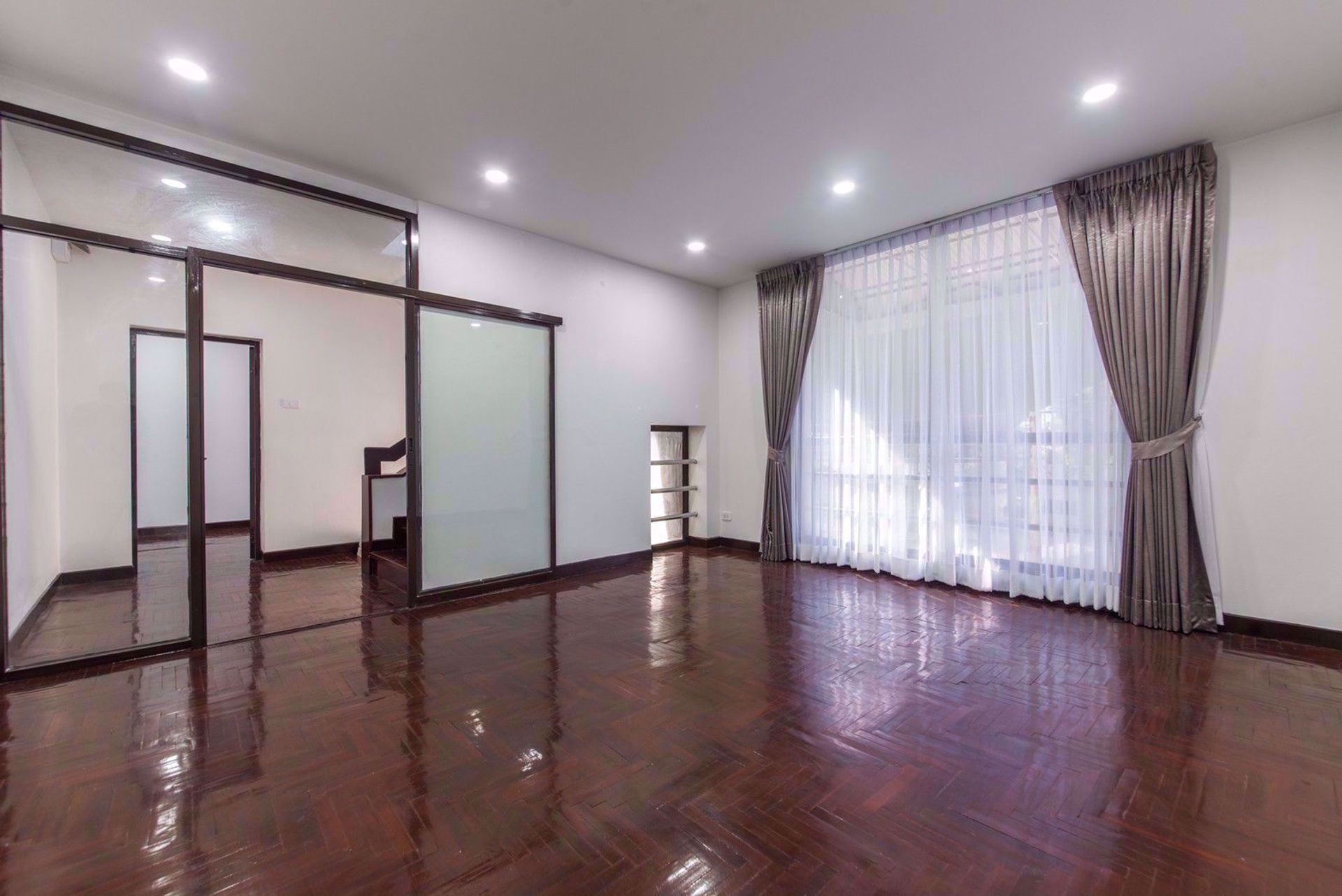 Hus i , Krung Thep Maha Nakhon 12212530