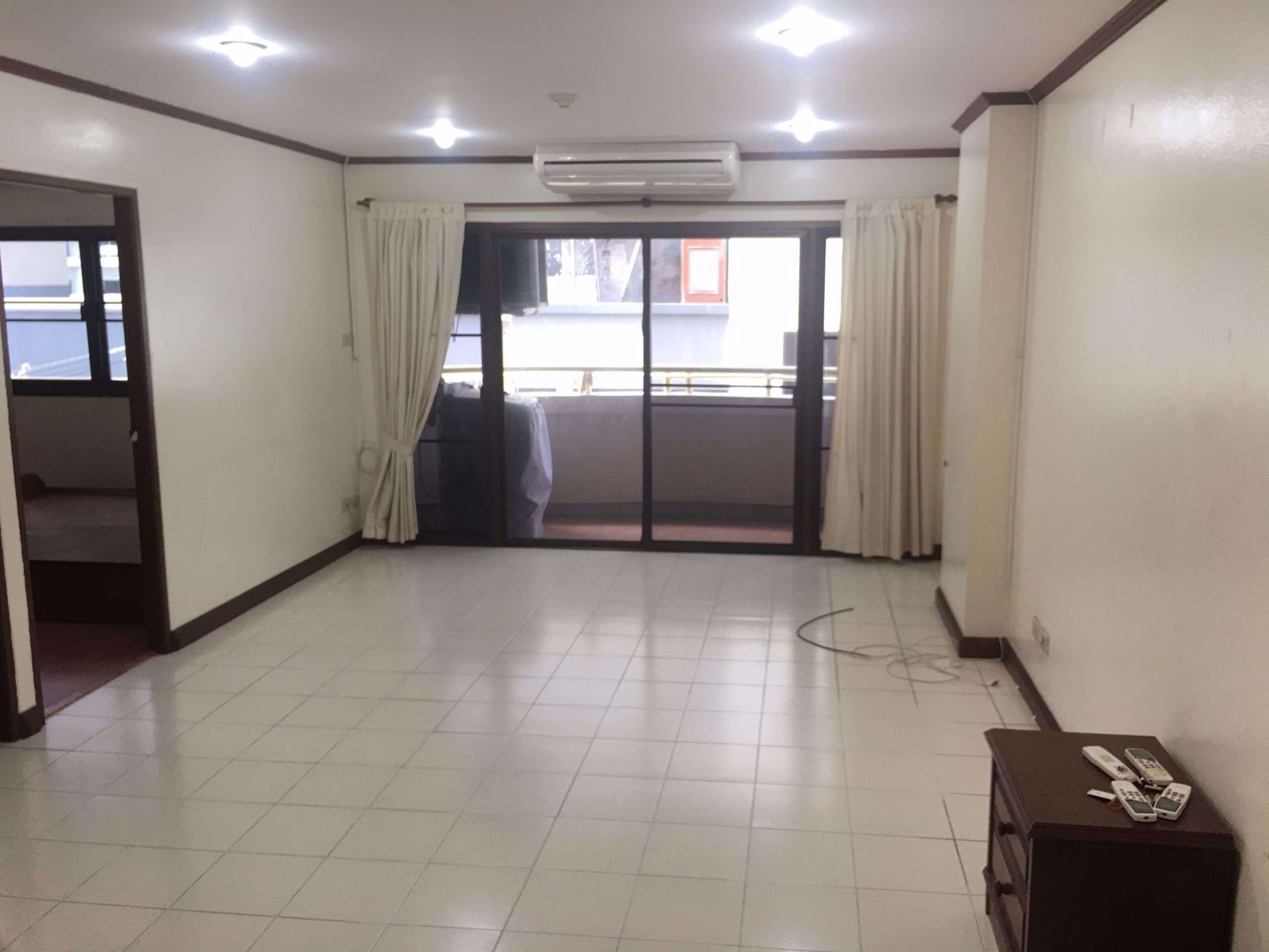 Condominium in Khlong Toei, Krung Thep Maha Nakhon 12212536