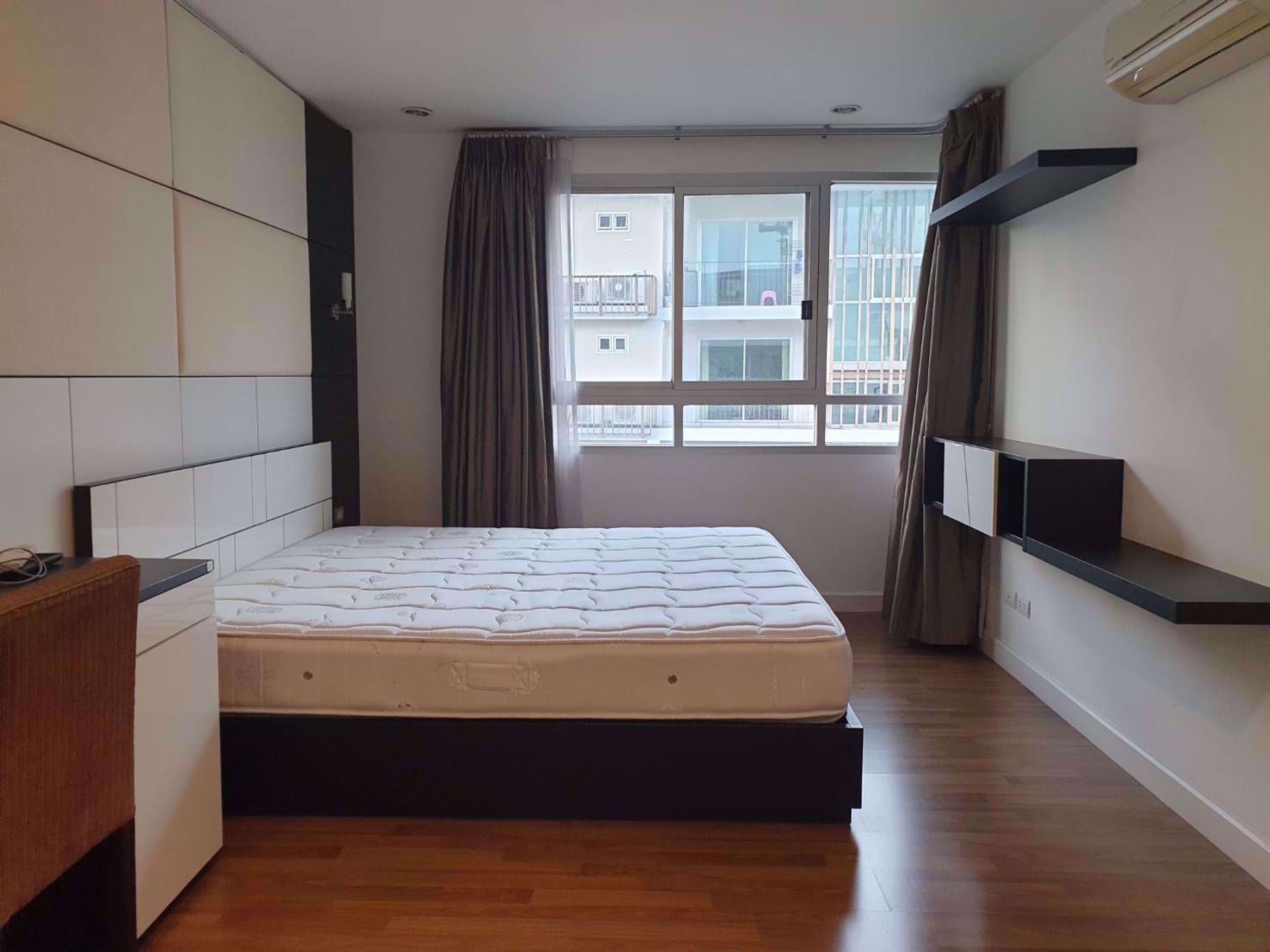 Condominium in Watthana, Krung Thep Maha Nakhon 12212584