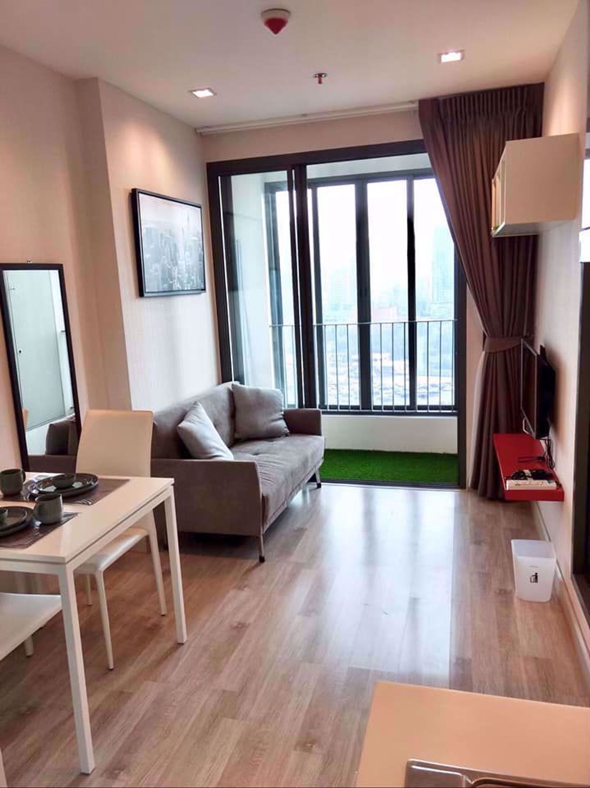 Condominium in Ban Na Lied, Krung Thep Maha Nakhon 12212674