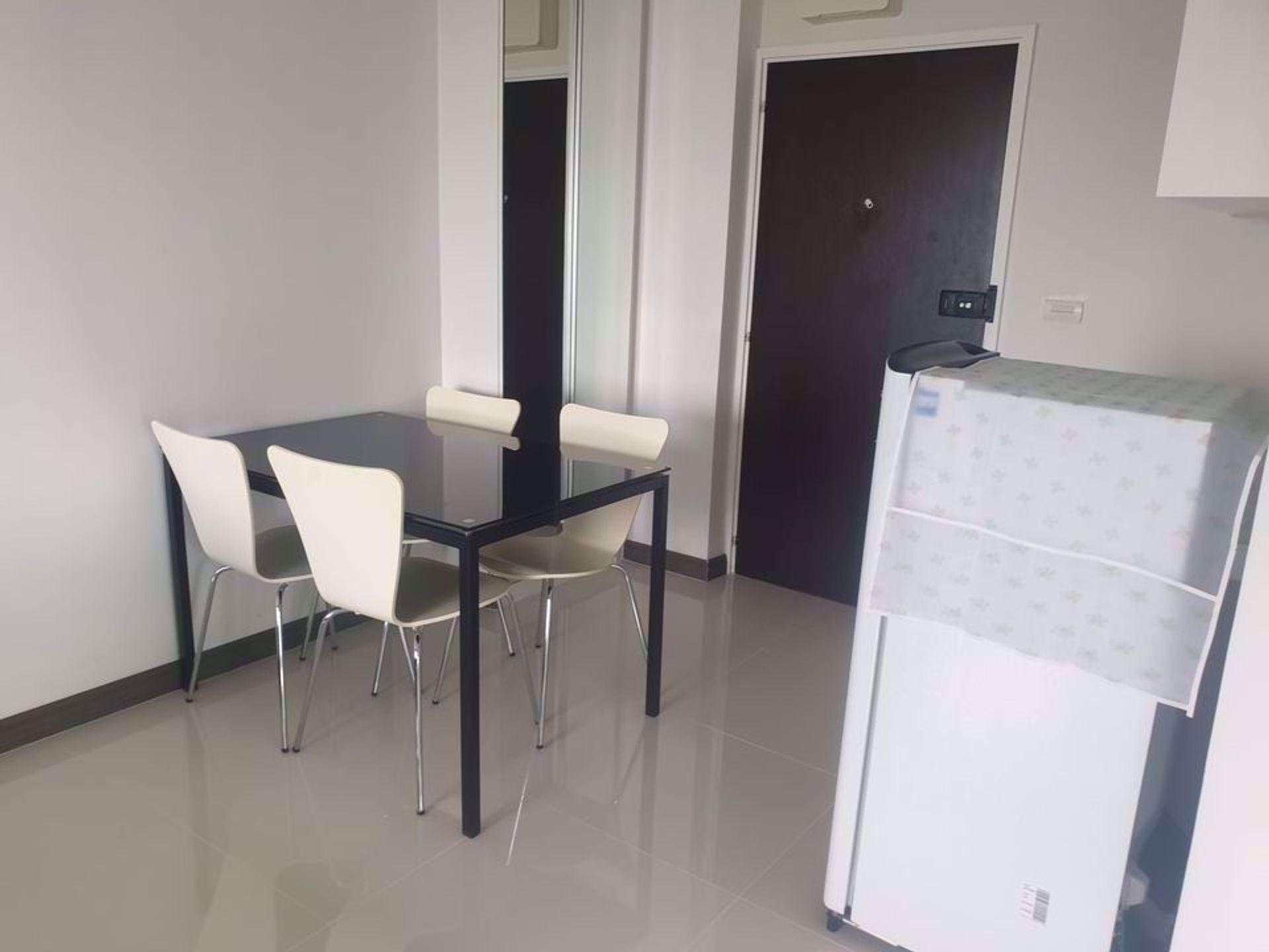 Condominium in Tambon Sam Rong Nua, Chang Wat Samut Prakan 12212695