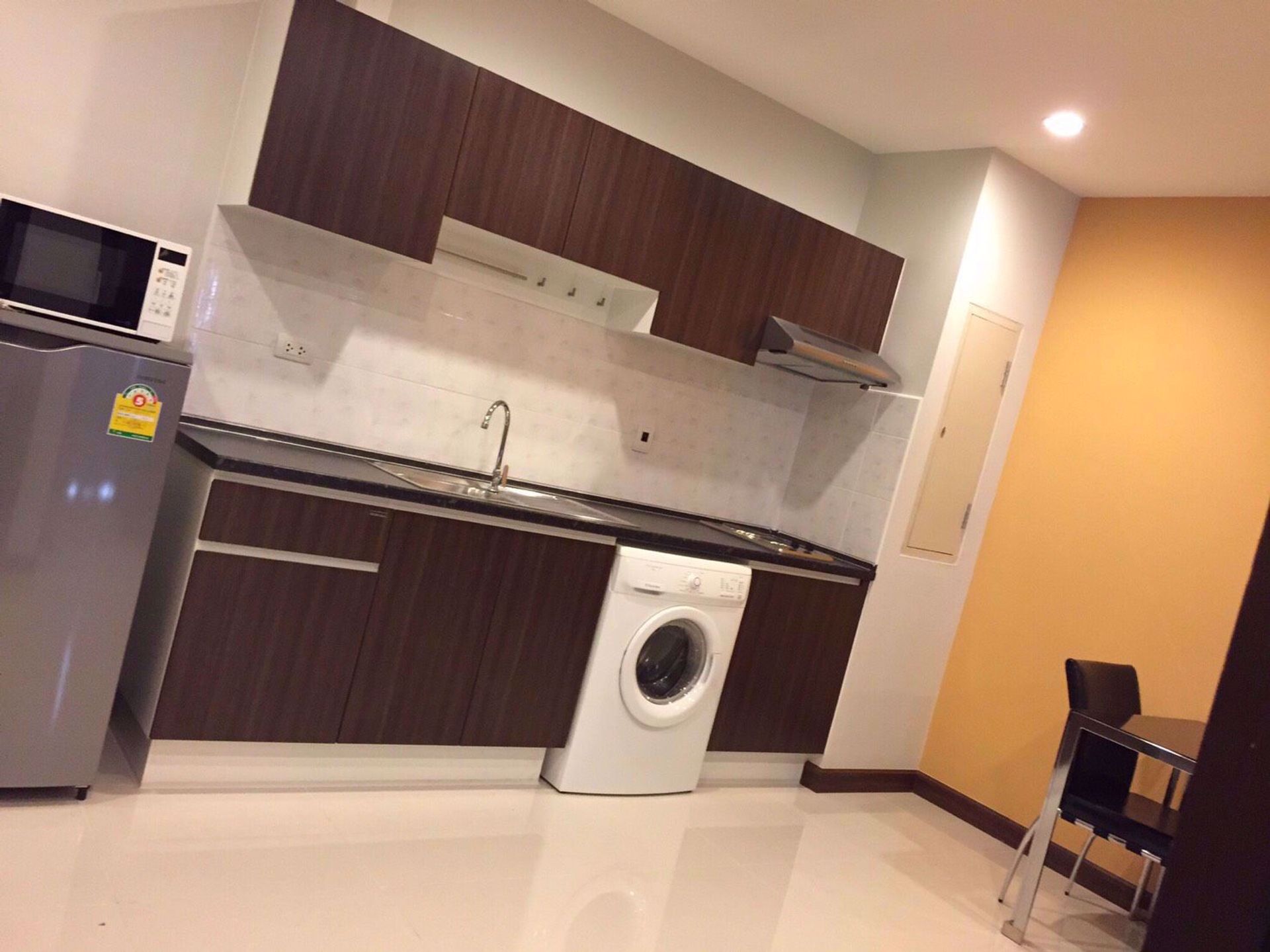 Condominium in Phra Khanong, Krung Thep Maha Nakhon 12212717