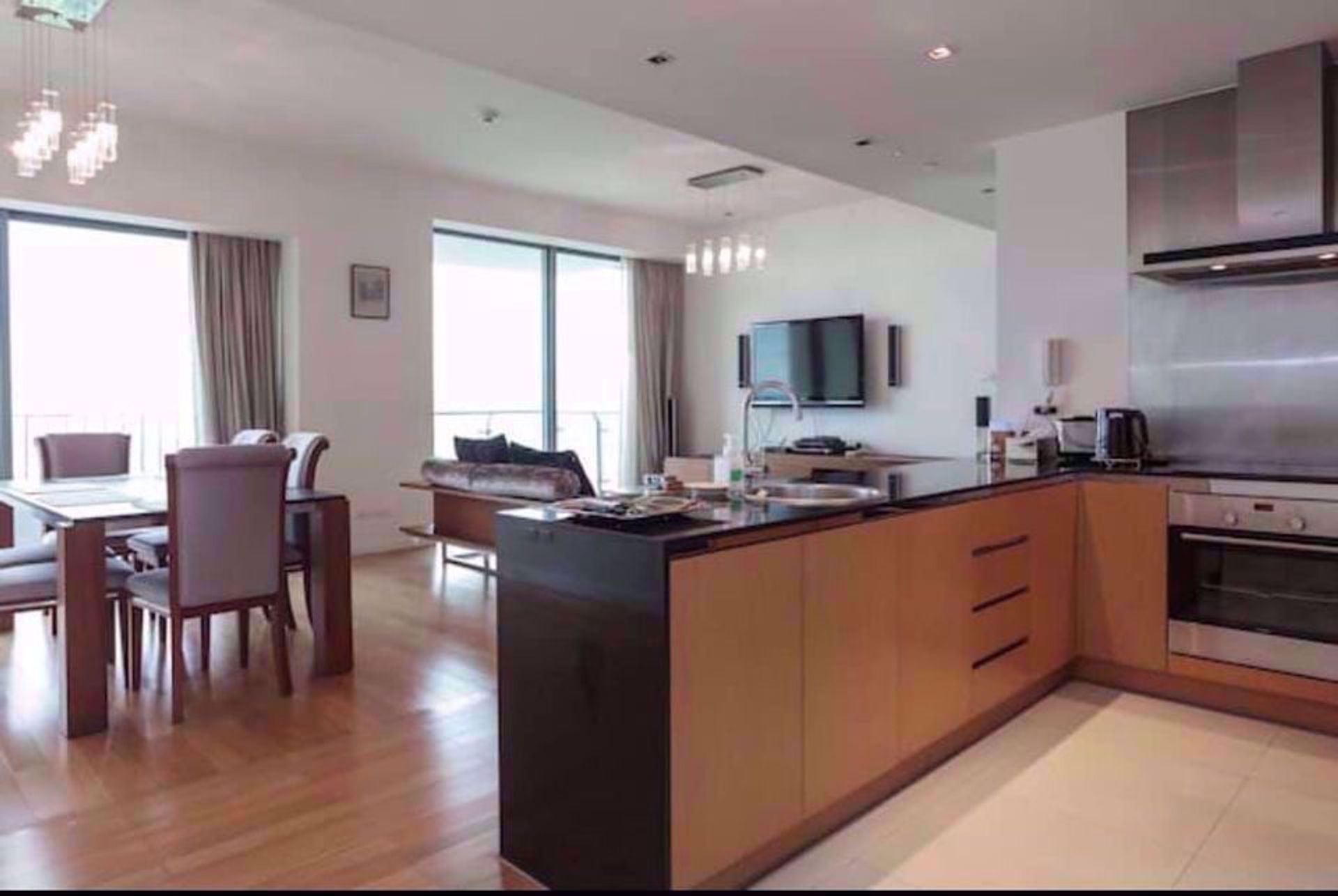 Condominium in Ban Lat Ta Nong, Samut Prakan 12212758