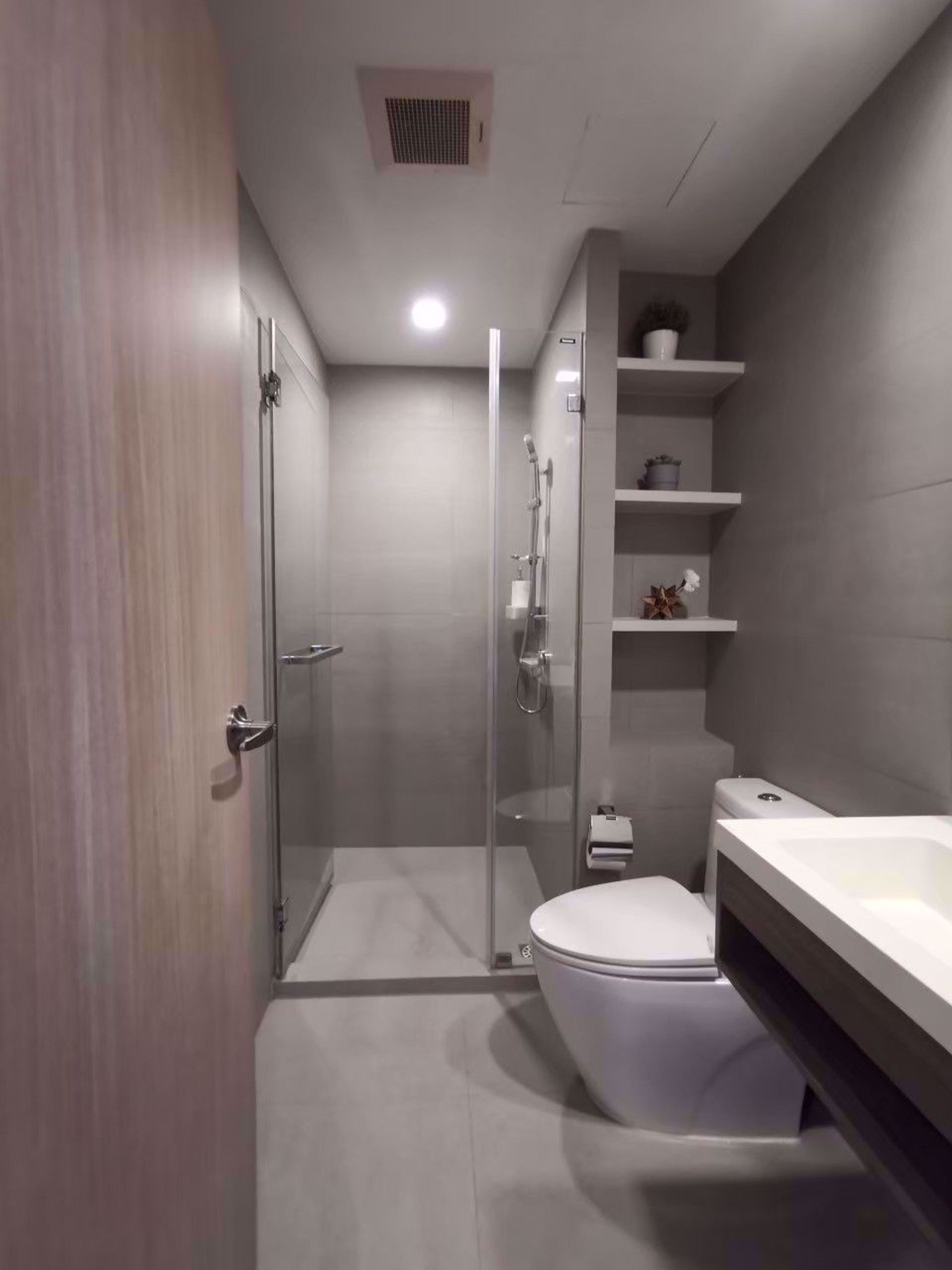 Condominio en Phra Khanong, Krung Thep Maha Nakhon 12212831