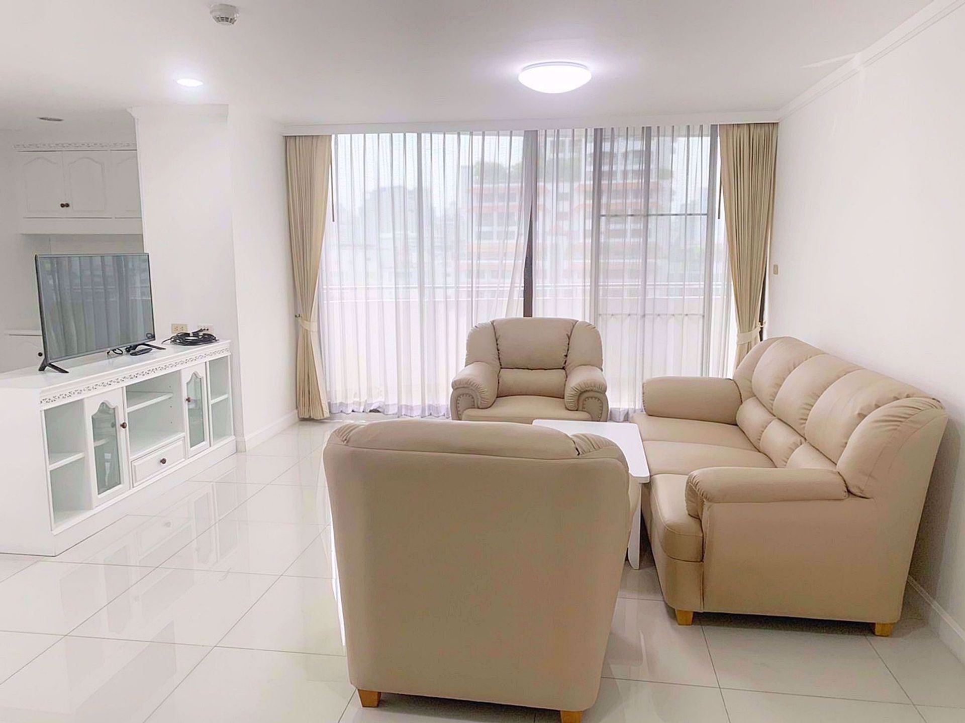 Condominium in Watthana, Krung Thep Maha Nakhon 12212917