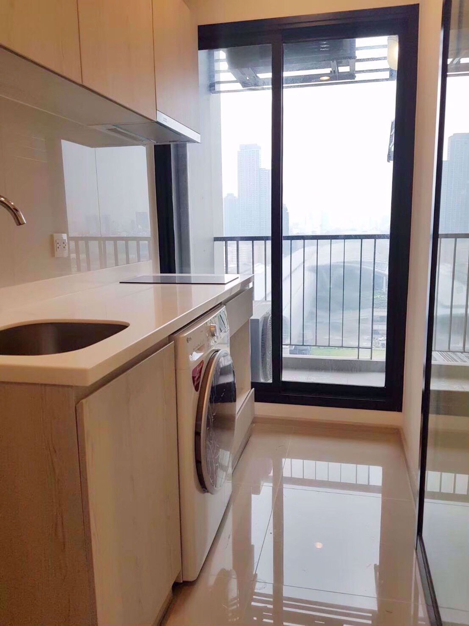 Condominio nel Ban Na canzone, Krung Thep Maha Nakhon 12212934