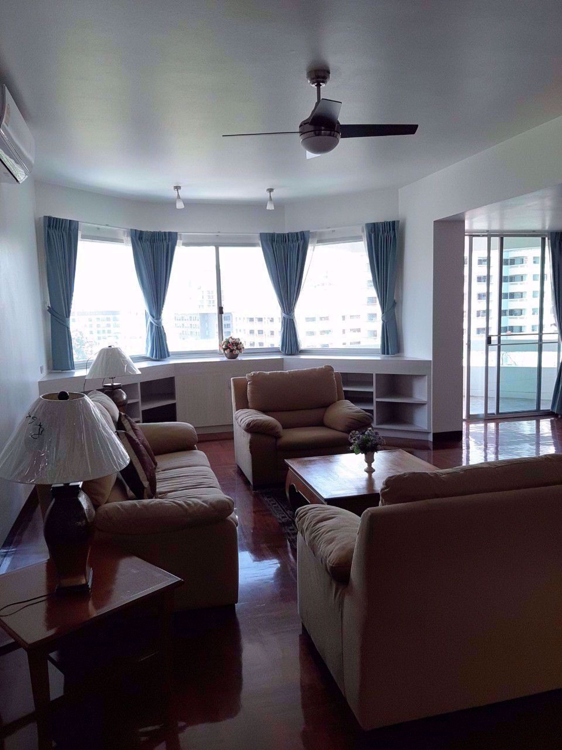 Condominium dans Khlong Toei, Krung Thep Maha Nakhon 12212977