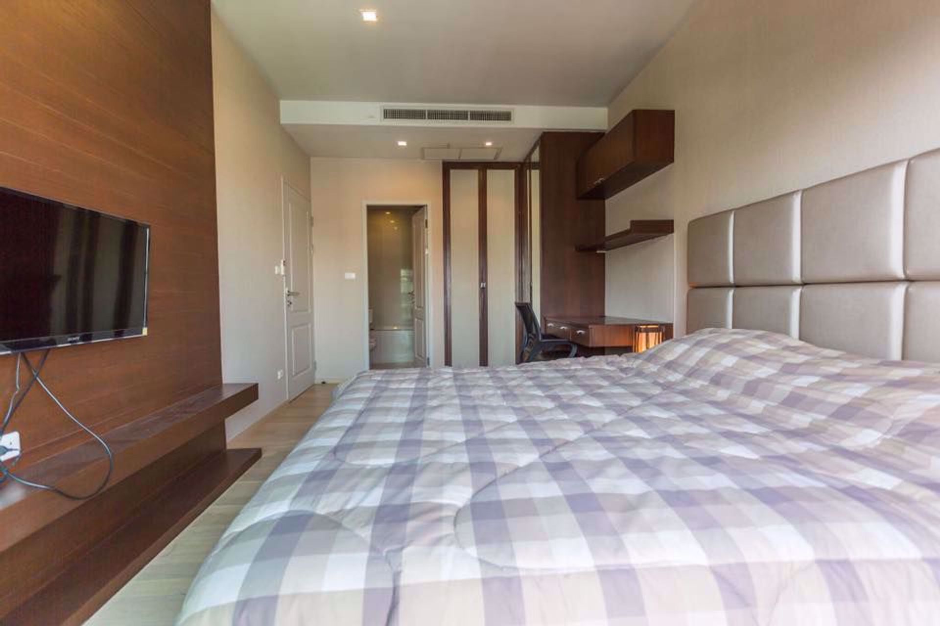 Condominium in , Krung Thep Maha Nakhon 12213043