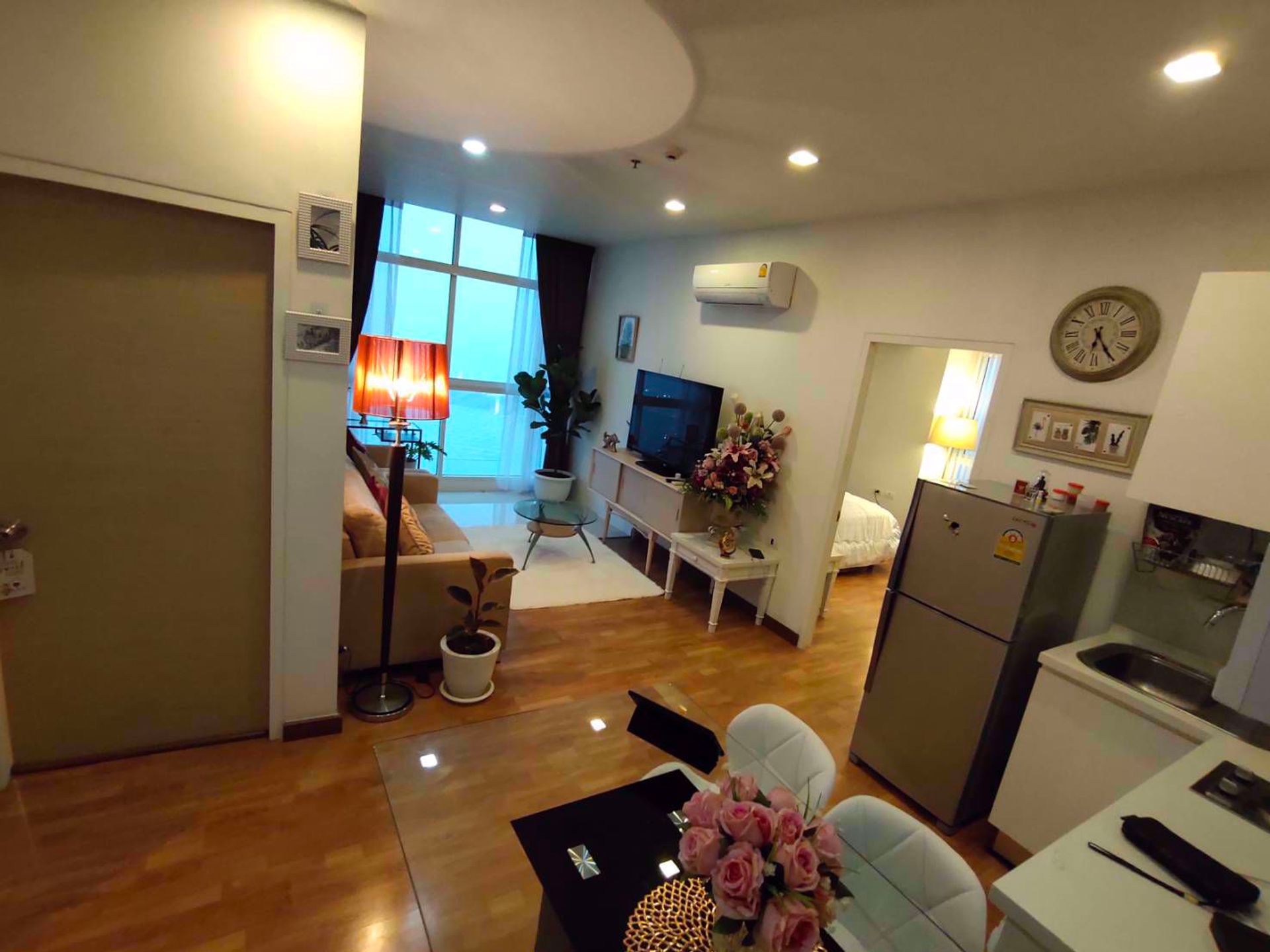 Condominium in Ban Khlong Samrong, Samut Prakan 12213062