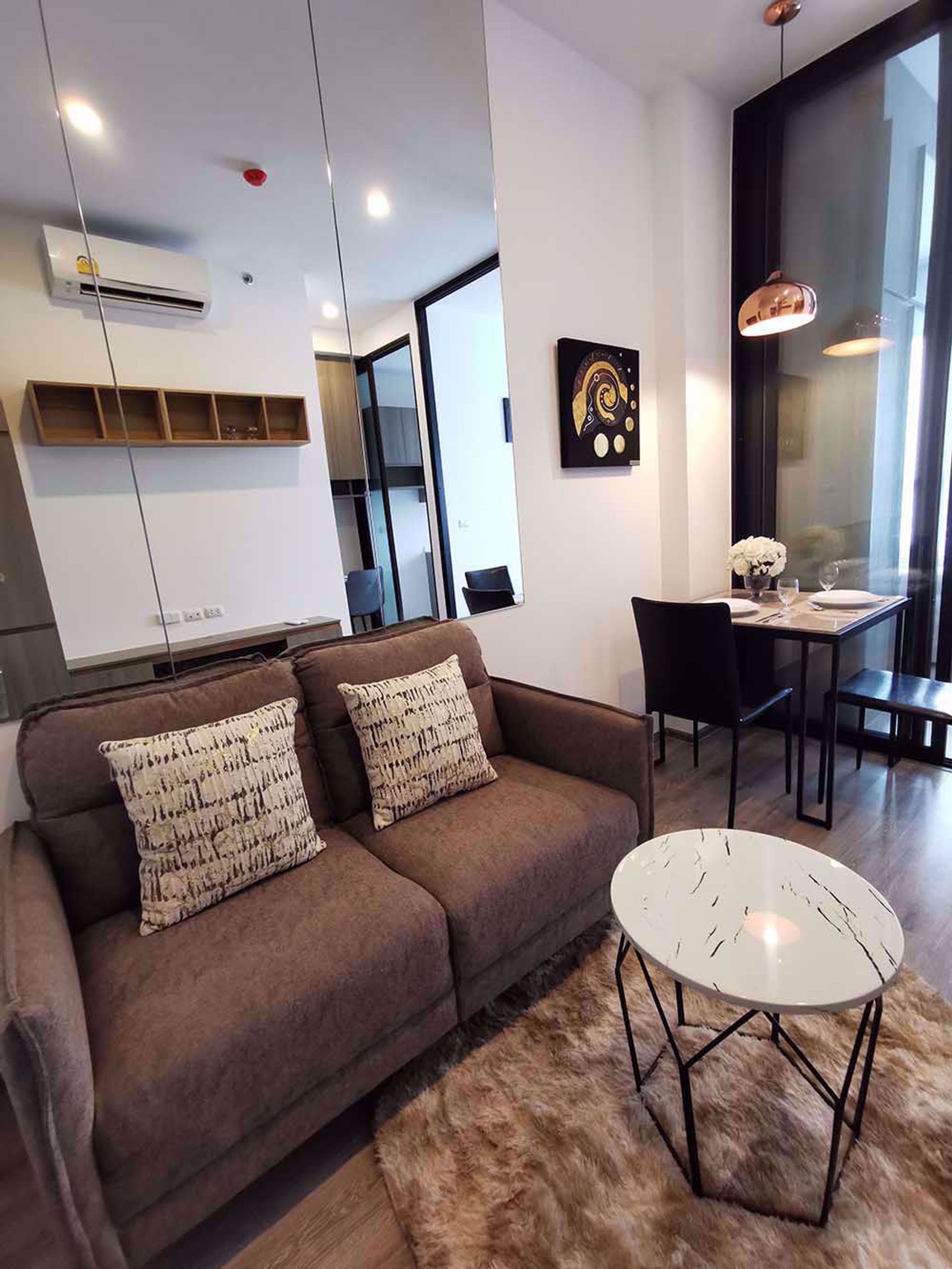 Condominio nel Phra Khanong, Krung Thep Maha Nakhon 12213096