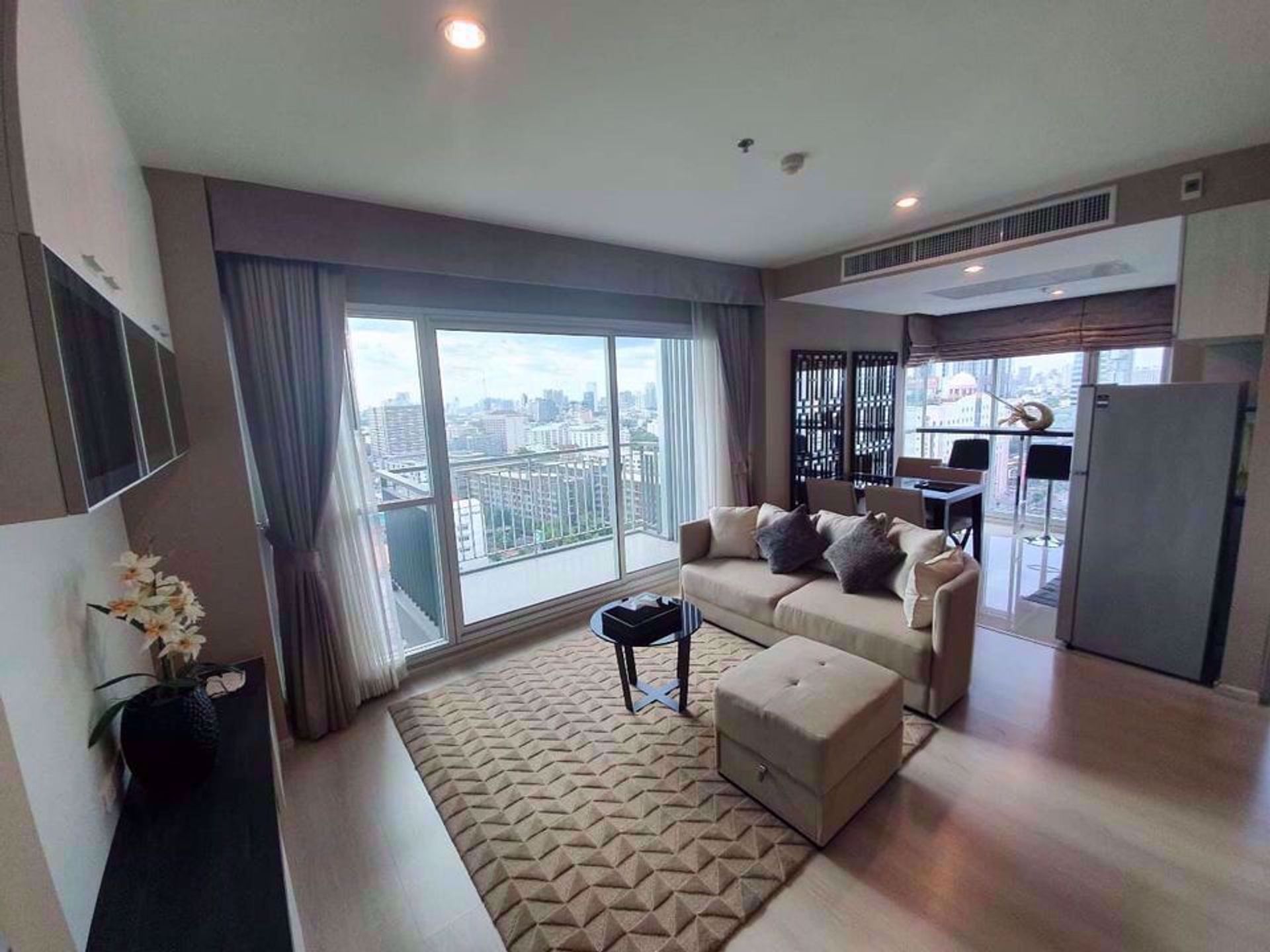 Condominium dans Huai Khwang, Krung Thep Maha Nakhon 12213122