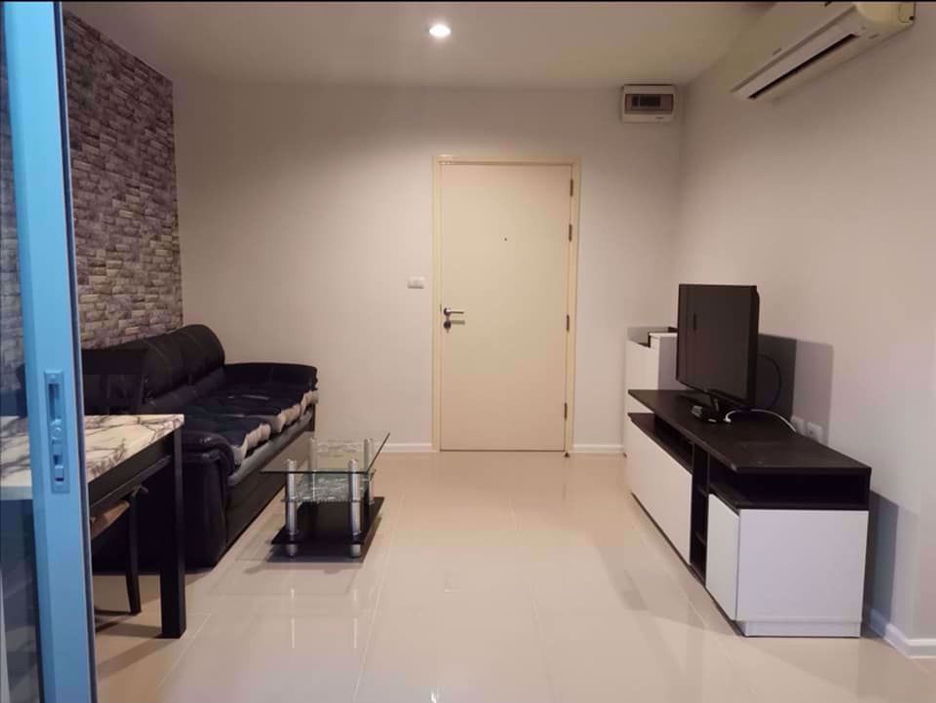 Condominium in Ban Na Song, Krung Thep Maha Nakhon 12213185