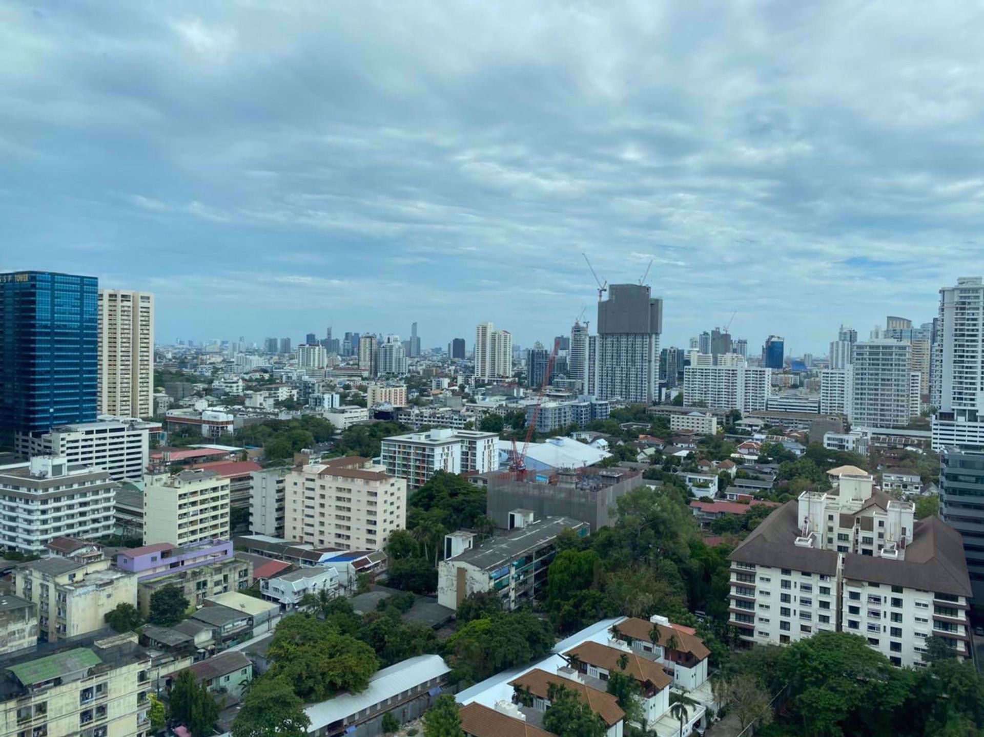 Osakehuoneisto sisään Watthana, Krung Thep Maha Nakhon 12213237