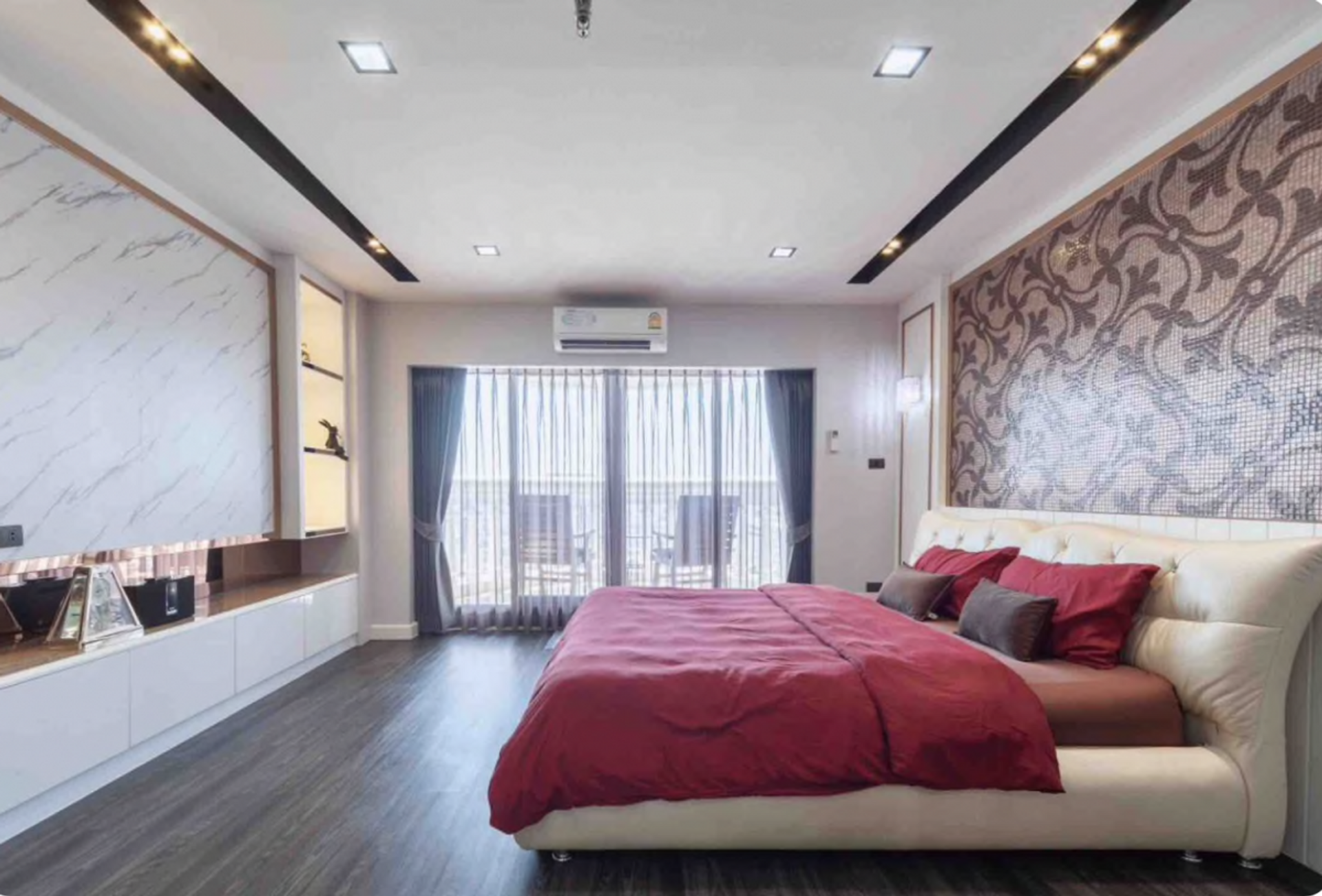 Condominium in Samphanthawong, Krung Thep Maha Nakhon 12213245