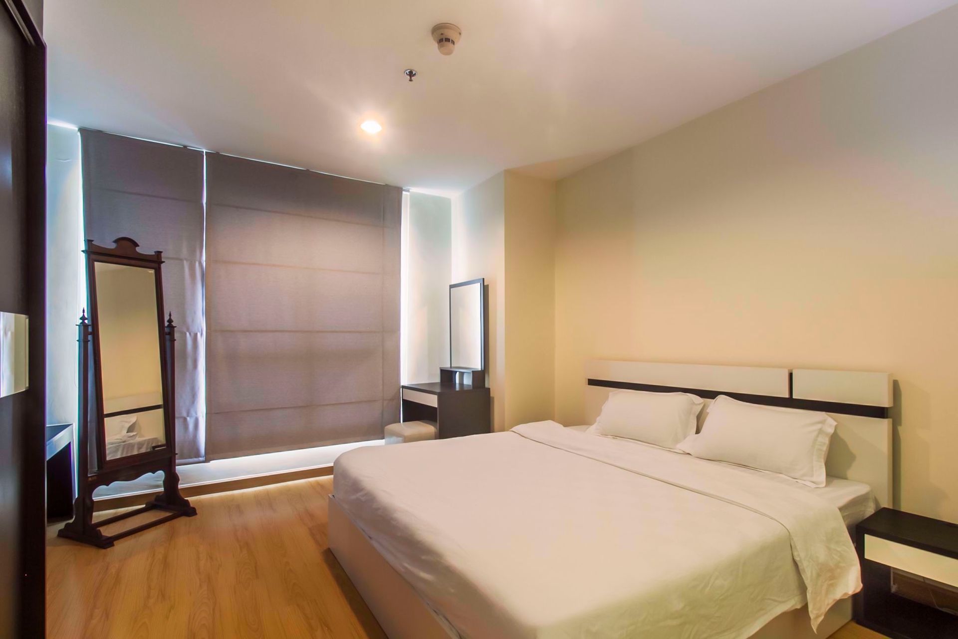 Condominium in Watthana, Krung Thep Maha Nakhon 12213312