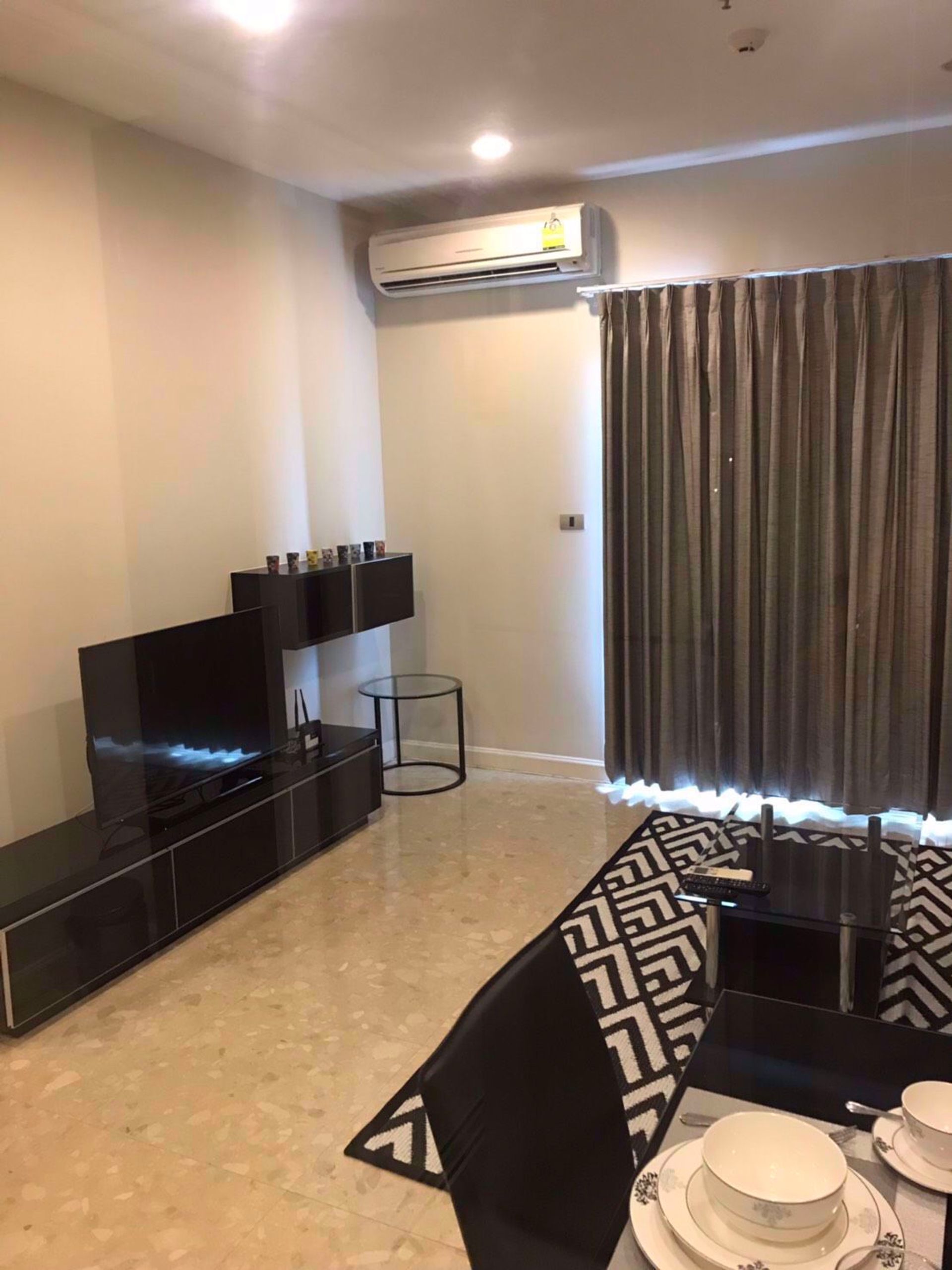 Condominium in Watthana, Krung Thep Maha Nakhon 12213504