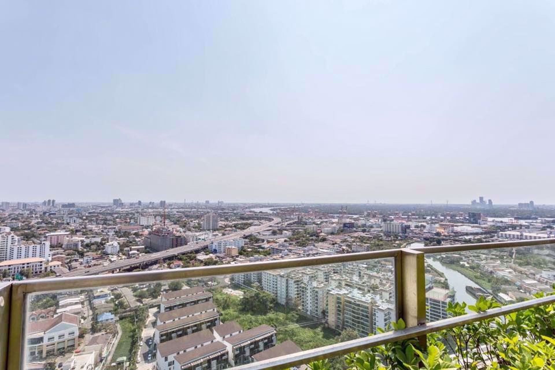 Condominium in , Krung Thep Maha Nakhon 12214131