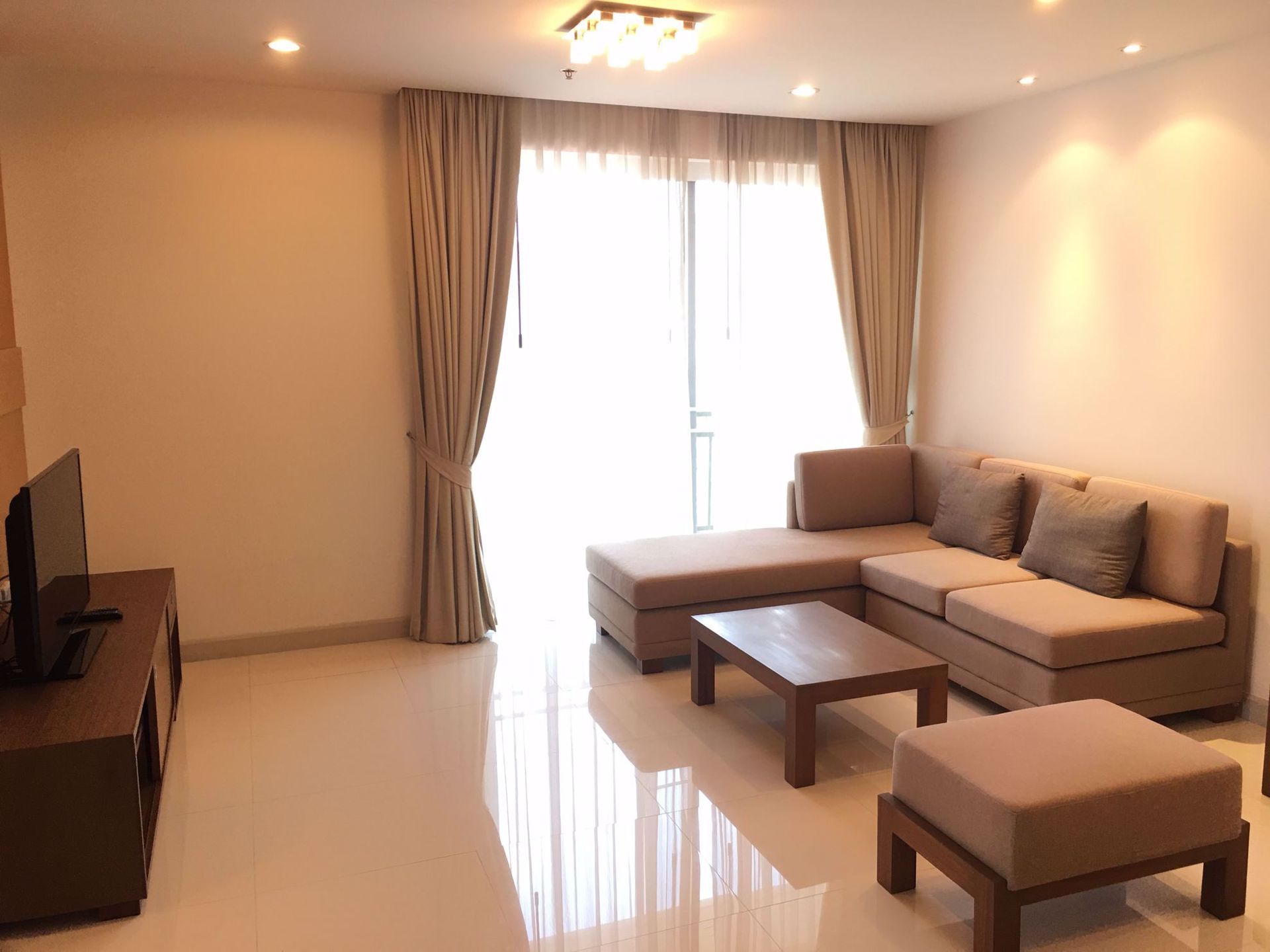 Condominium in Watthana, Krung Thep Maha Nakhon 12214316