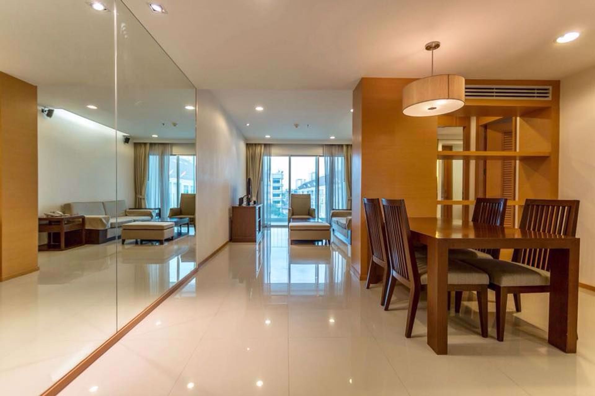 Condominium in Watthana, Krung Thep Maha Nakhon 12214340