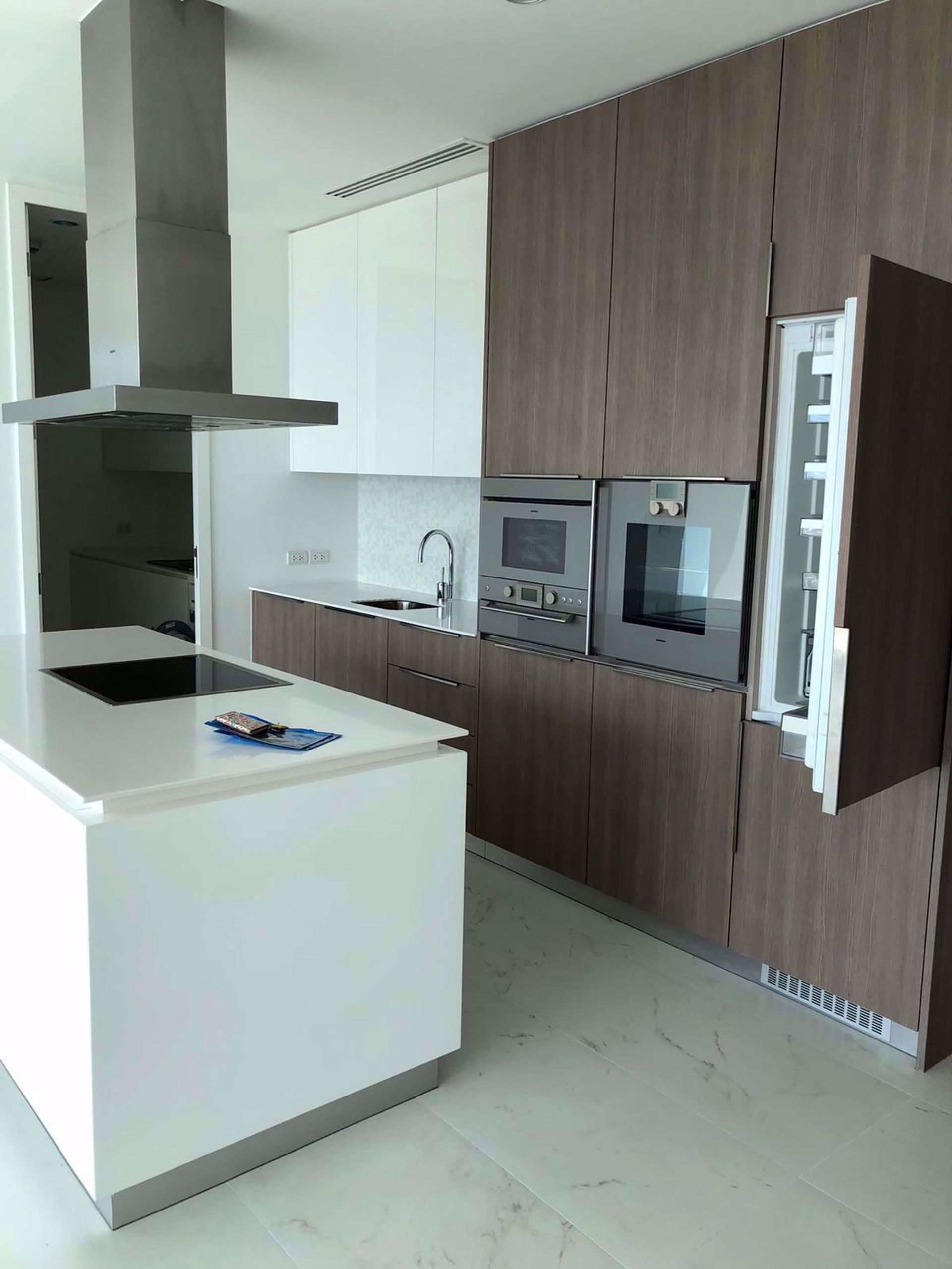 Condominium dans Pathum Wan, Krung Thep Maha Nakhon 12214541