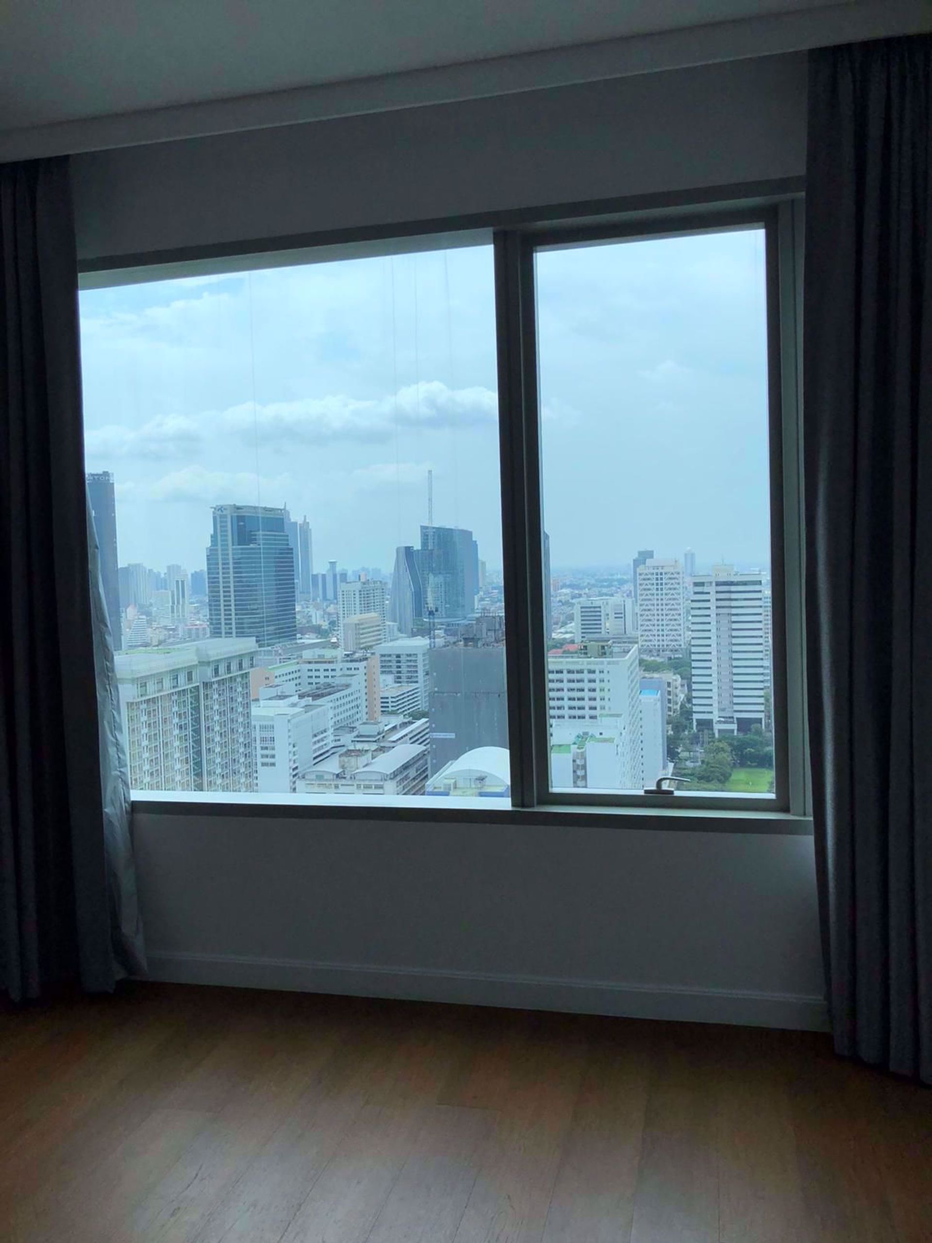 Condominium in Pathum Wan, Krung Thep Maha Nakhon 12214542