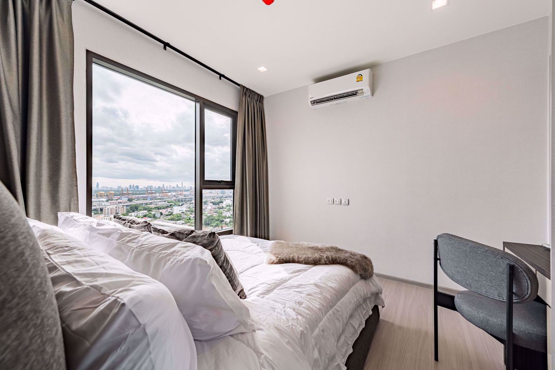 Condominium in Phra Khanong, Krung Thep Maha Nakhon 12214727