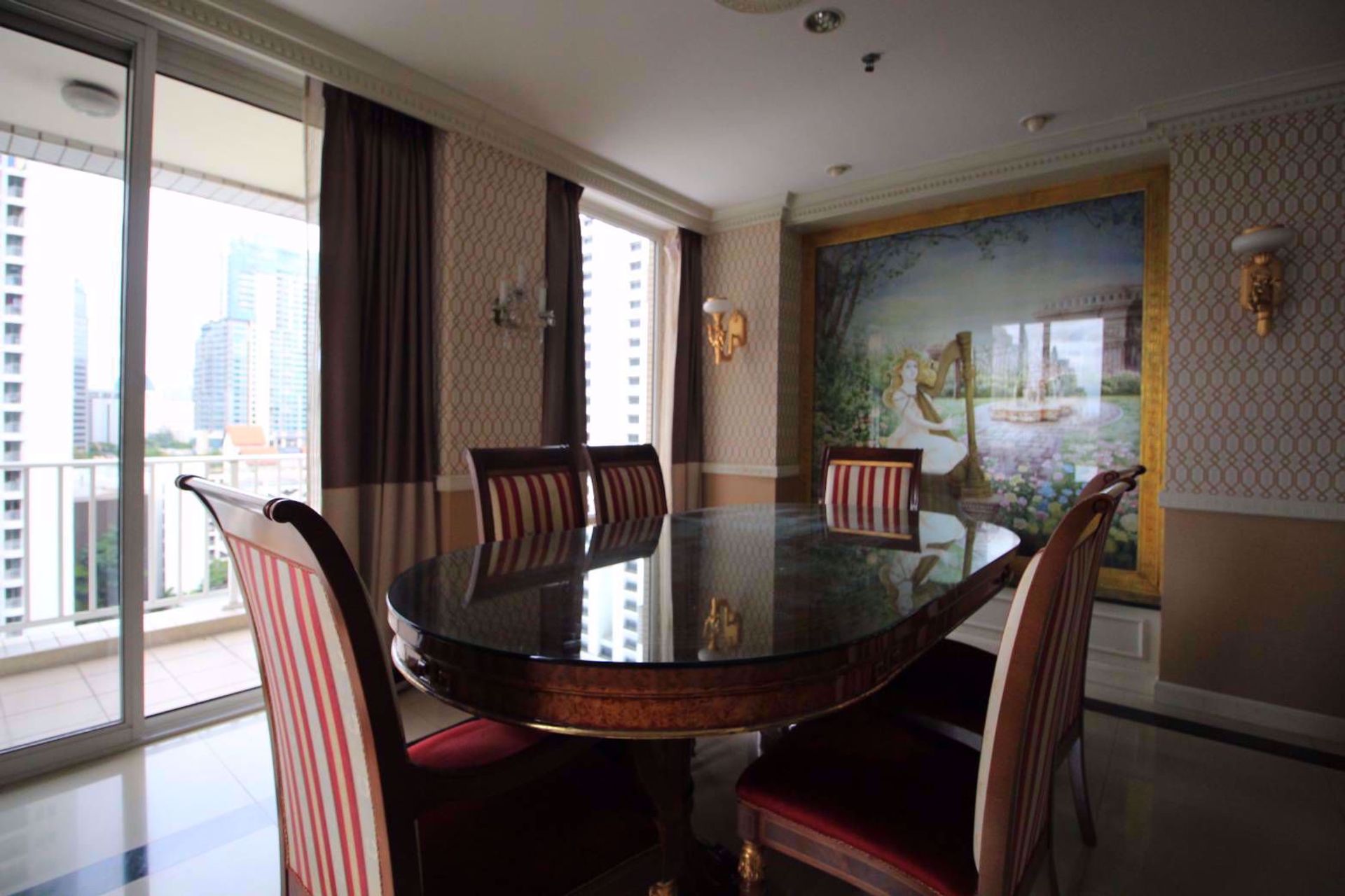 Condominium in Pathum Wan, Krung Thep Maha Nakhon 12214736