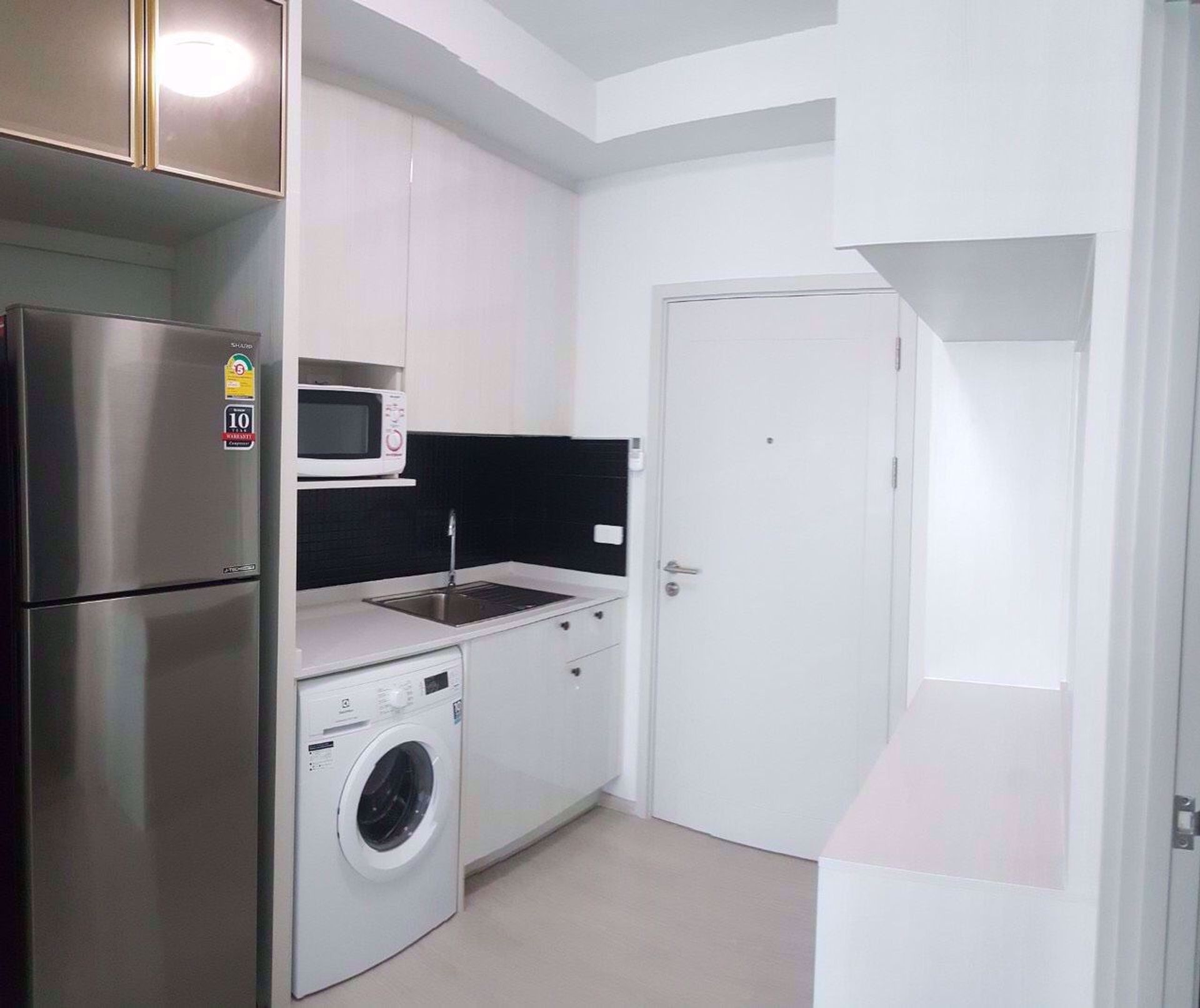 Condominium in , Krung Thep Maha Nakhon 12214758