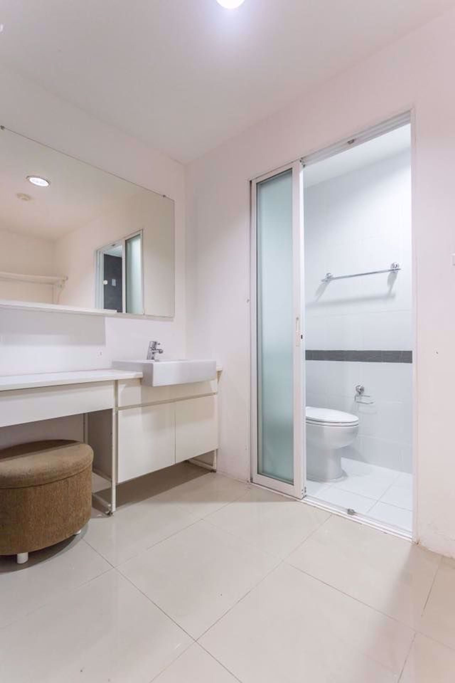 Condominium in , Krung Thep Maha Nakhon 12214770