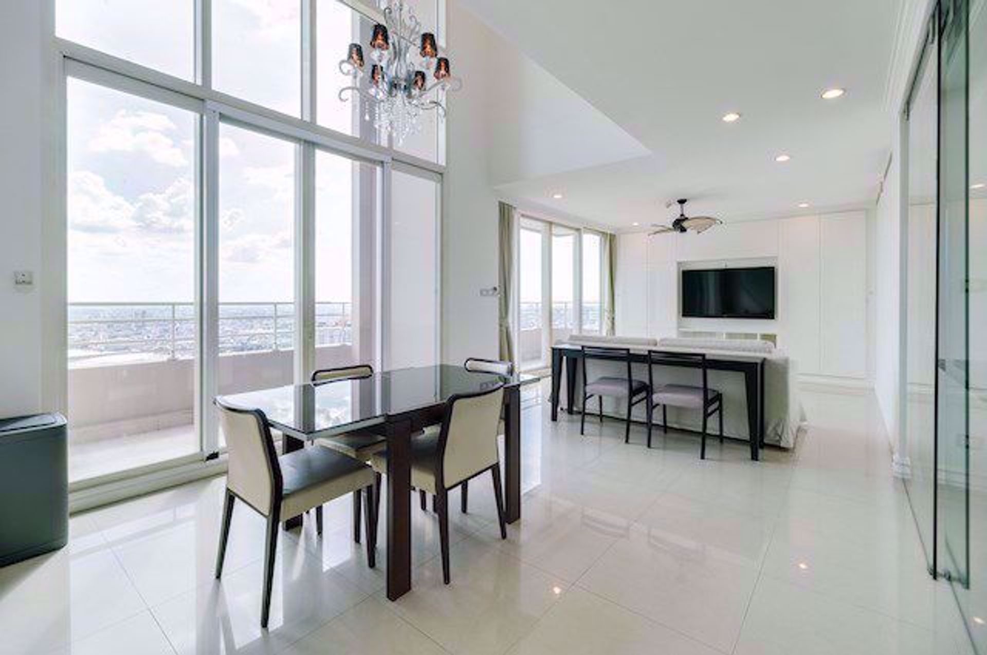 Condominium dans Descendre, Krung Thep Maha Nakhon 12214807