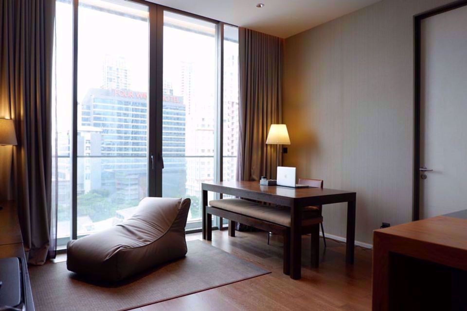 Condominium dans Khlong Toei, Krung Thep Maha Nakhon 12214888