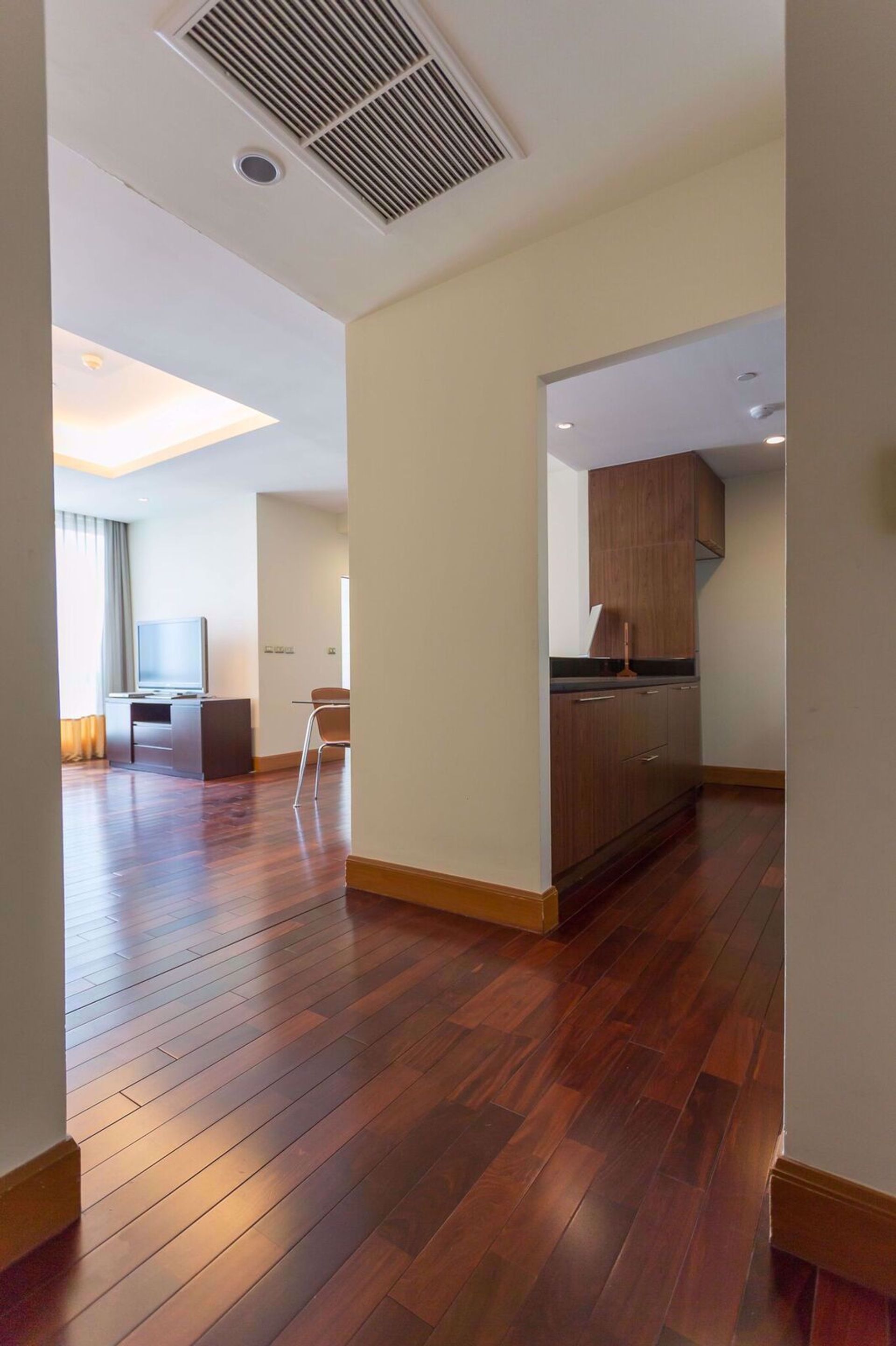 Condominium in Bang Rak, Krung Thep Maha Nakhon 12214980