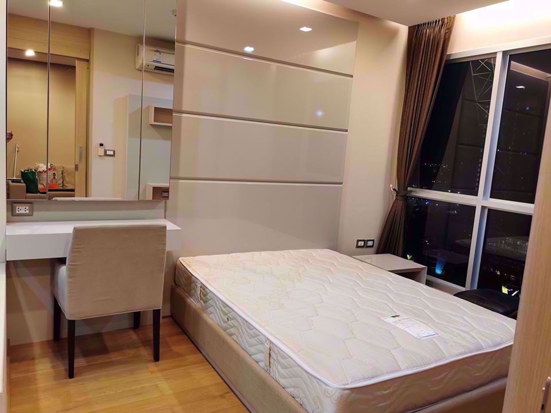 Condominium in Ban Na Lied, Krung Thep Maha Nakhon 12215225