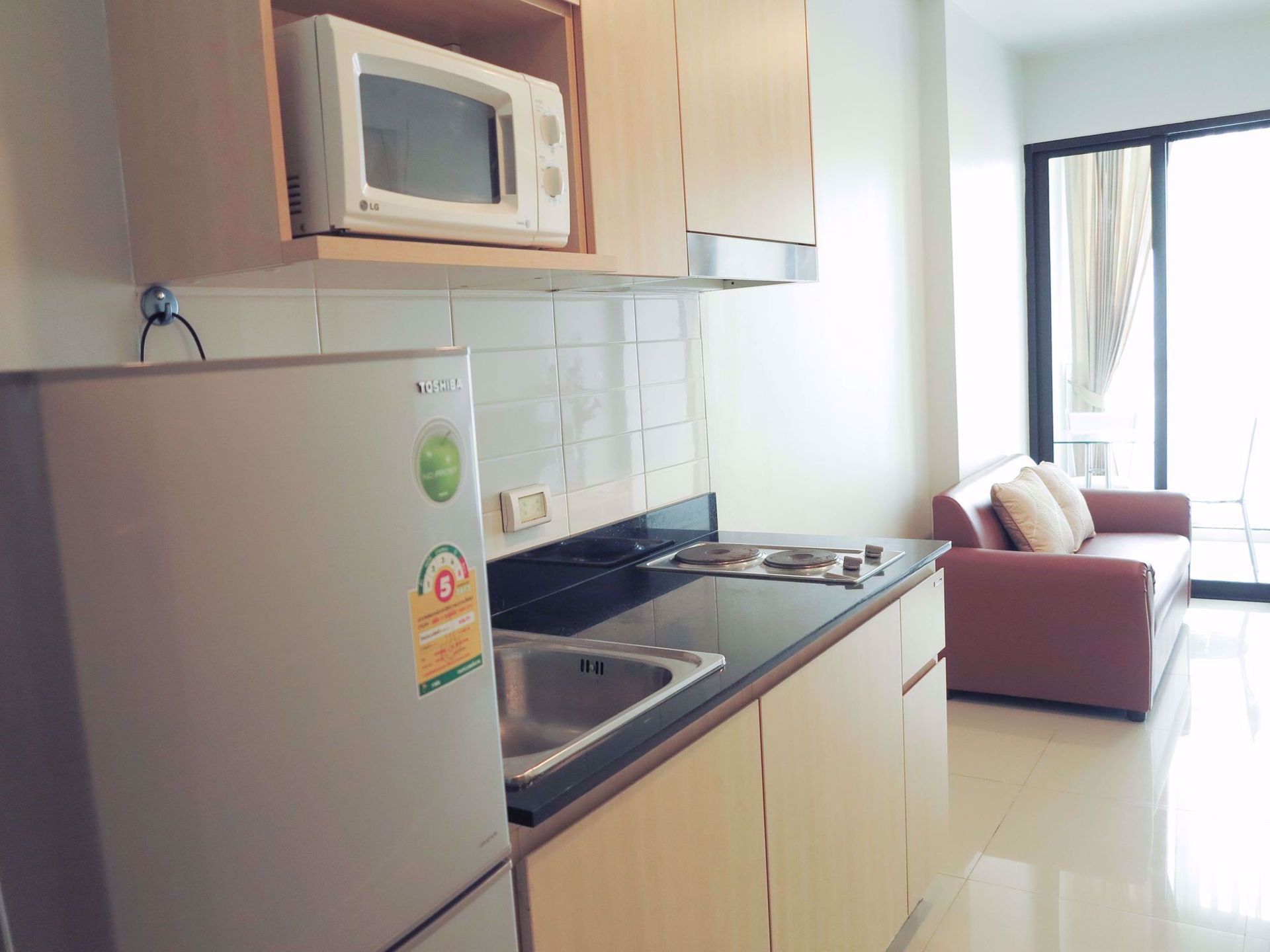 Condominium in Huai Khwang, Krung Thep Maha Nakhon 12215257