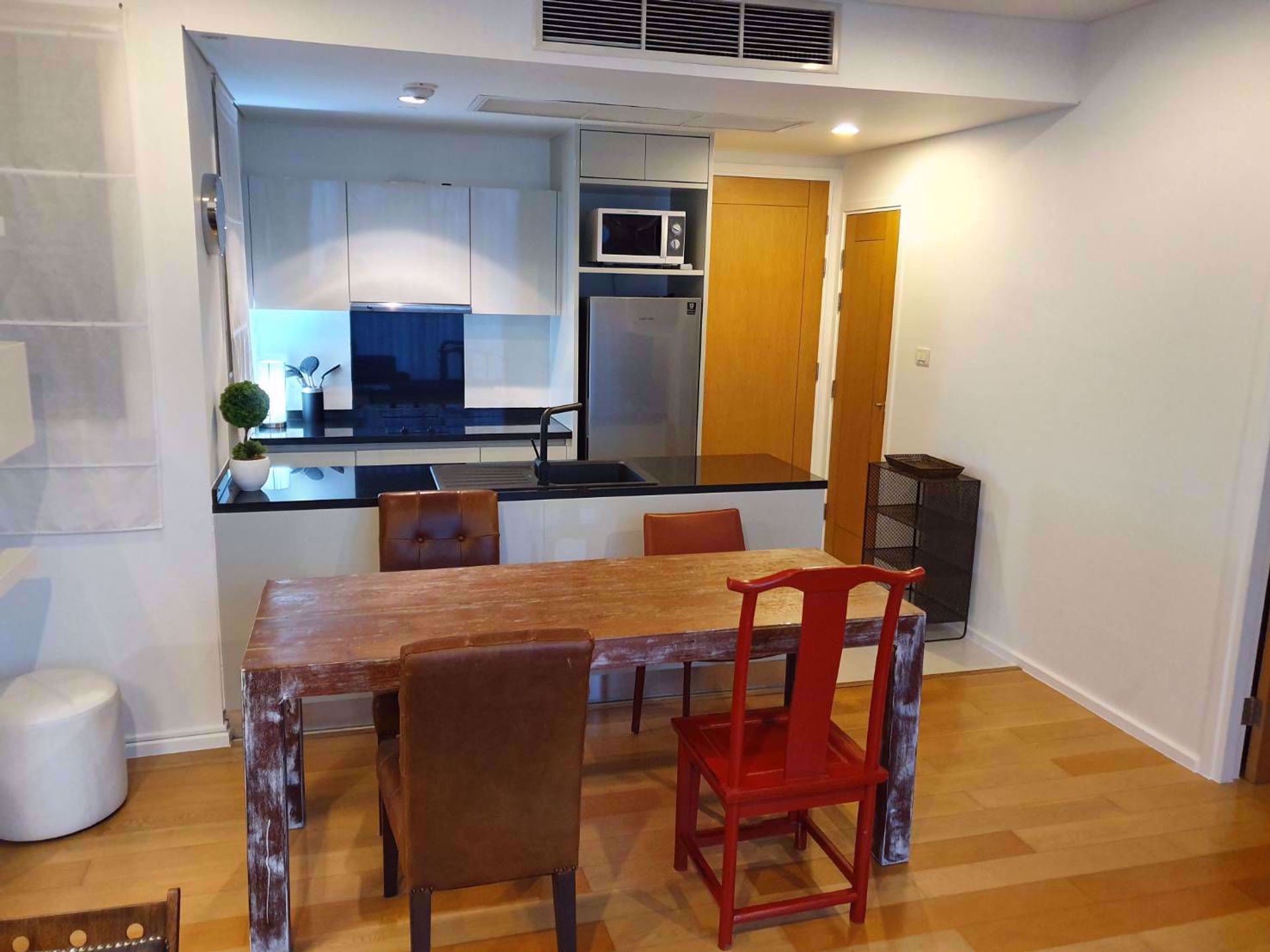 Condominium in Watthana, Krung Thep Maha Nakhon 12215265