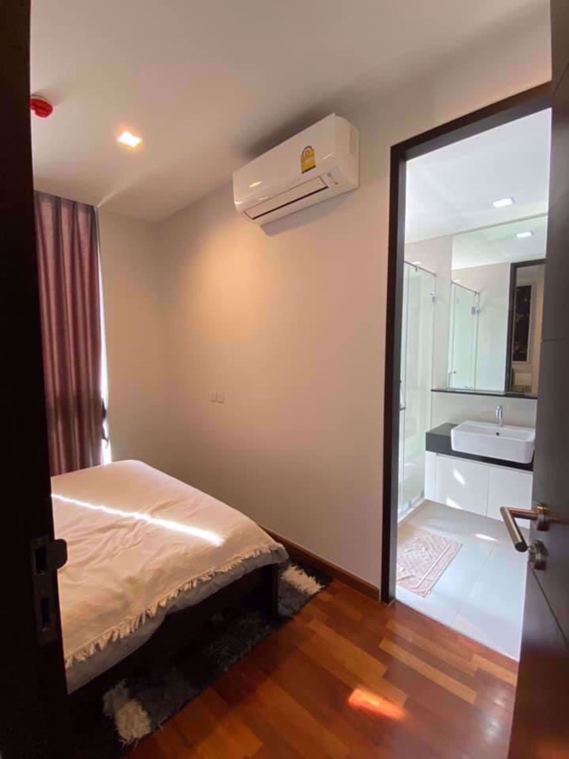 Condominium in Ratchathewi, Krung Thep Maha Nakhon 12215364