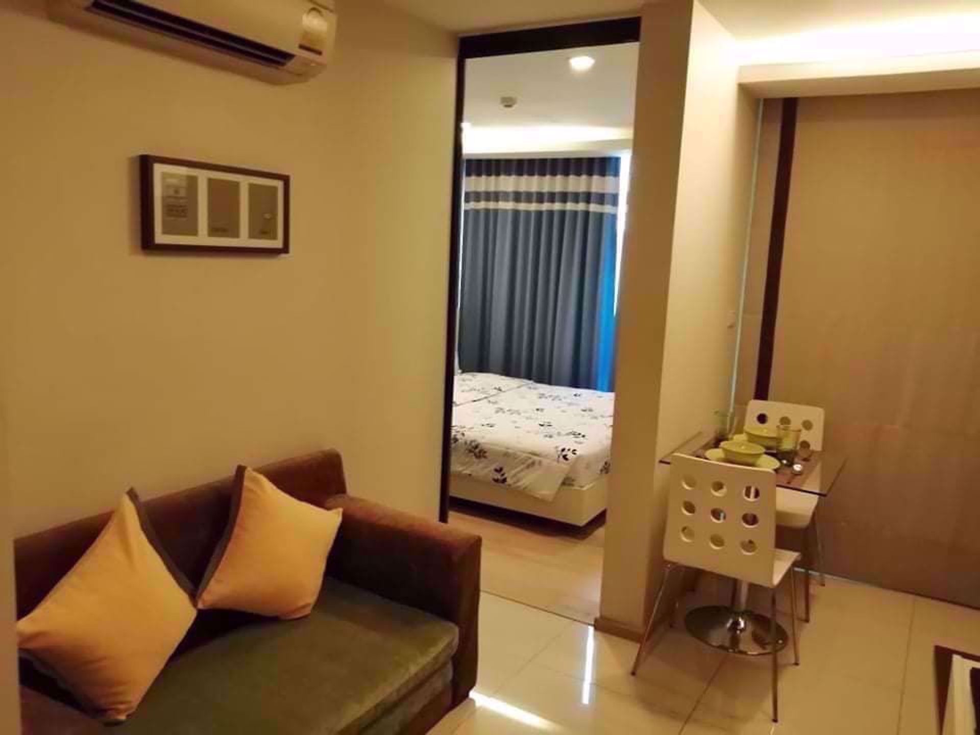 Condominium in Pathum Wan, Krung Thep Maha Nakhon 12215378