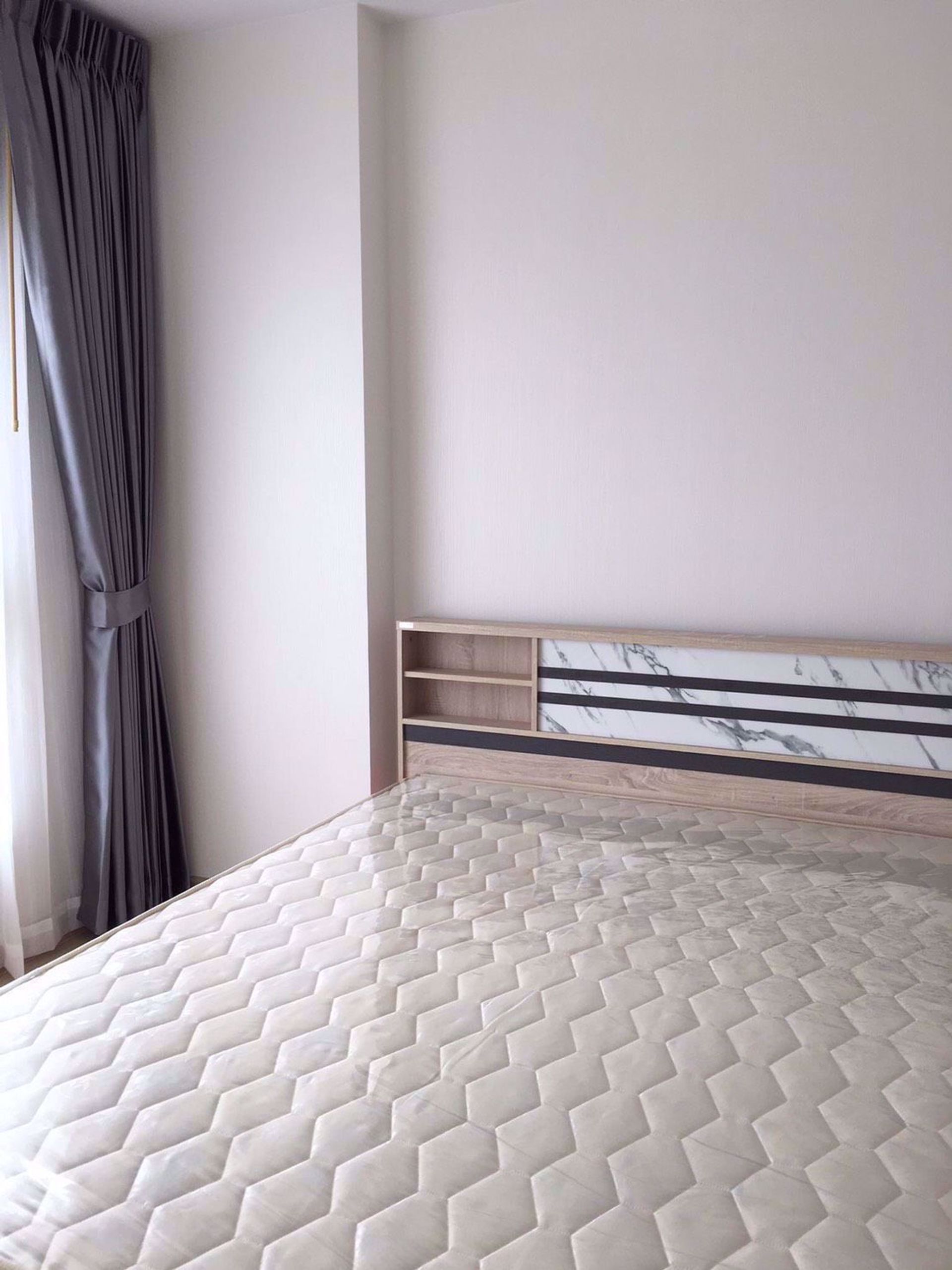 Condominio en Ban Na Song, Krung Thep Maha Nakhon 12215399