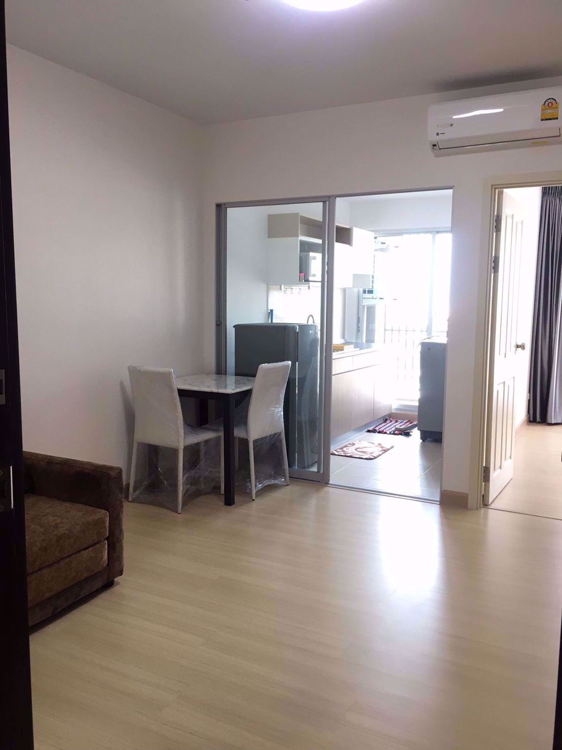 Condominio en Ban Na Song, Krung Thep Maha Nakhon 12215399