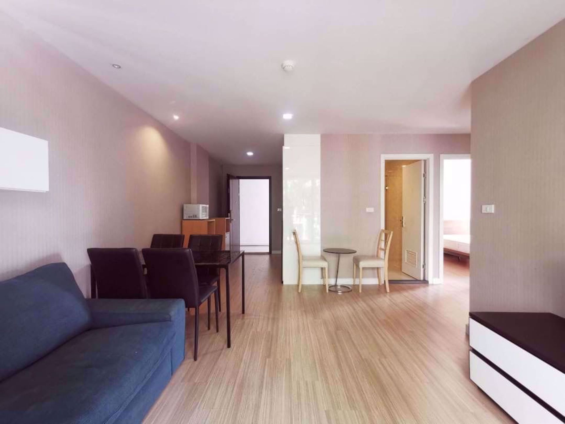 Condominio nel Phra Khanong, Krung Thep Maha Nakhon 12215444