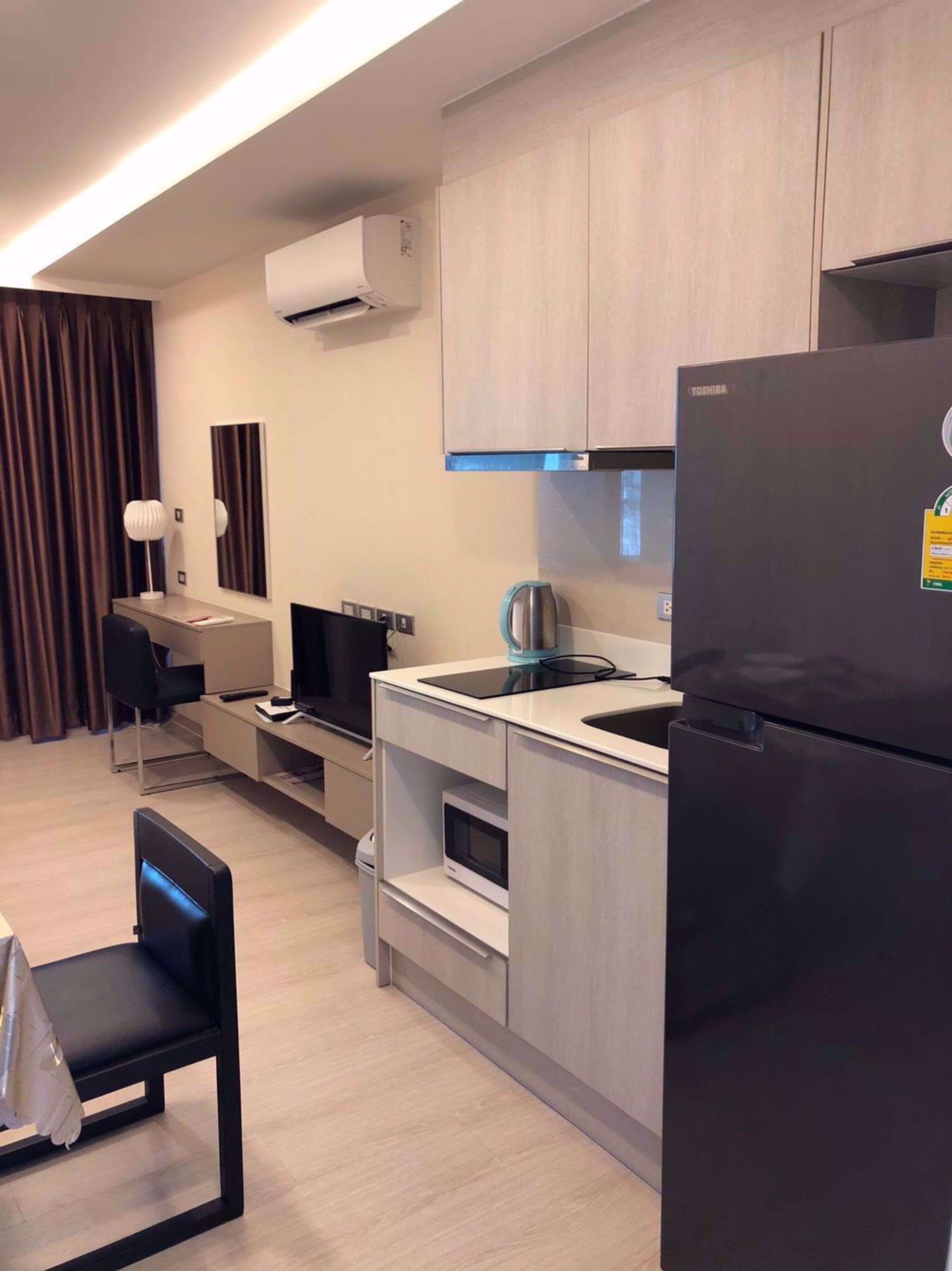 Condominium in Khlong Toei, Krung Thep Maha Nakhon 12215466