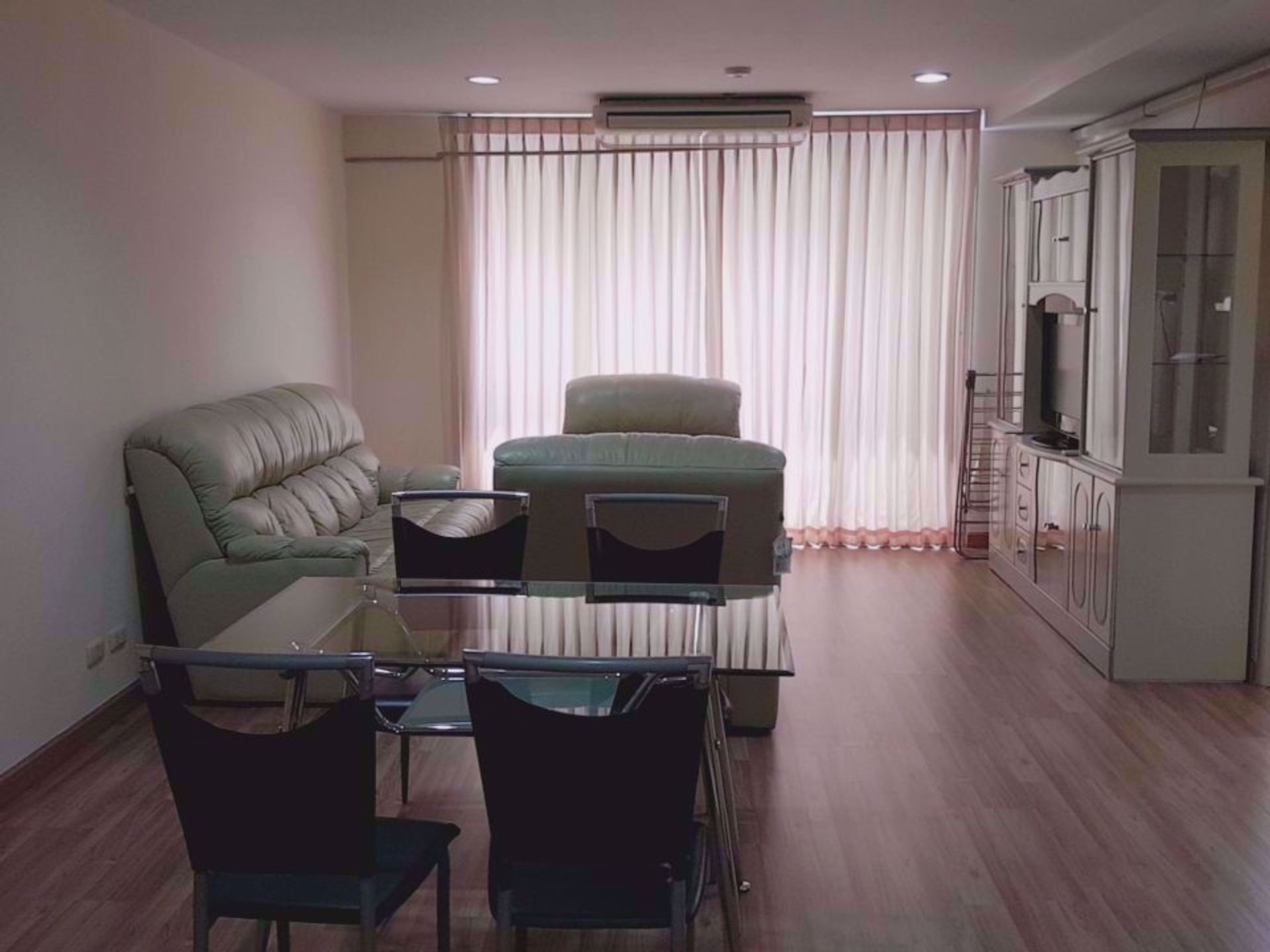 Condominium in Ban Na Lied, Krung Thep Maha Nakhon 12215743