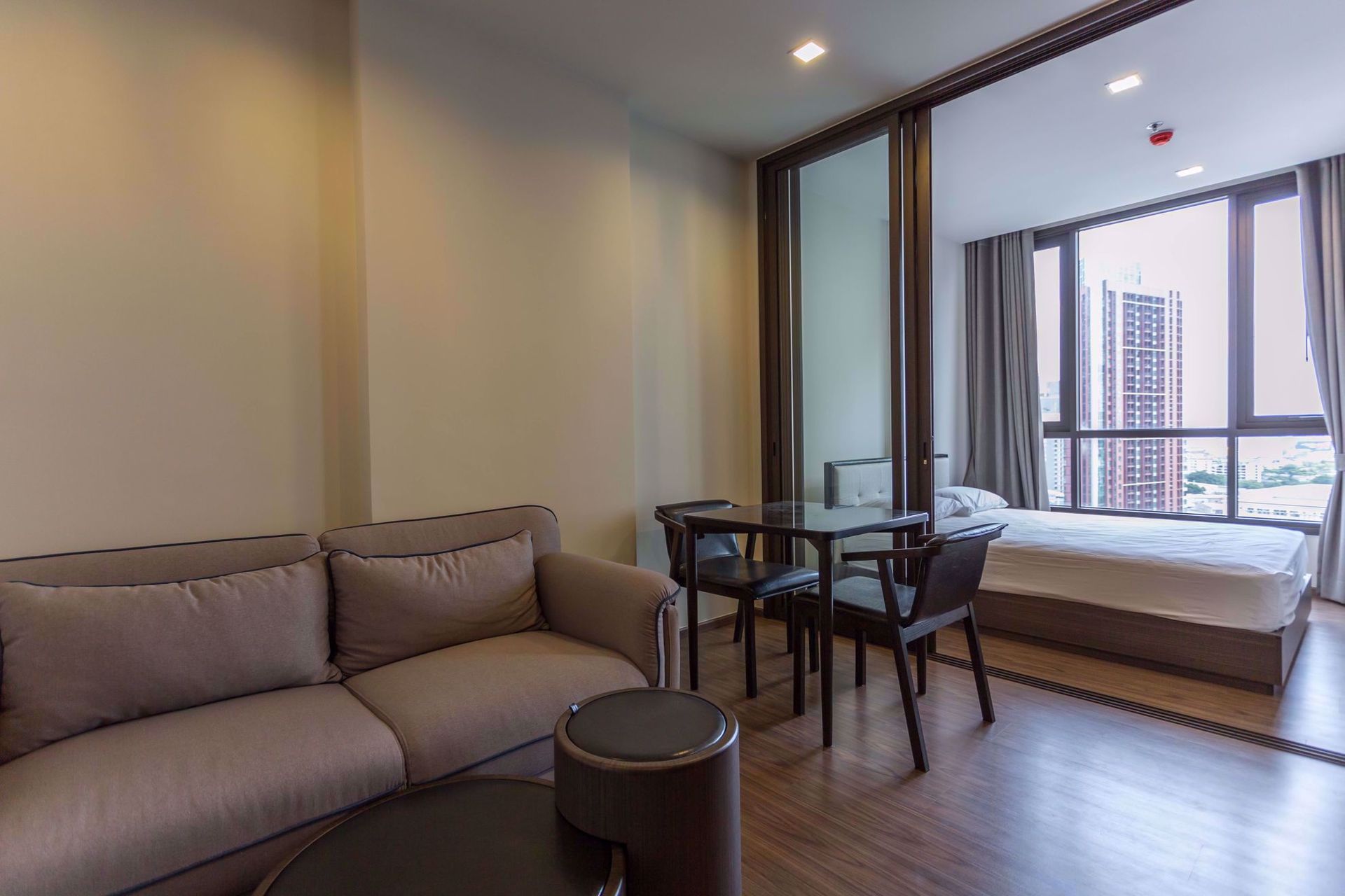 Condominium dans Phra Khanong, Krung Thep Maha Nakhon 12215880