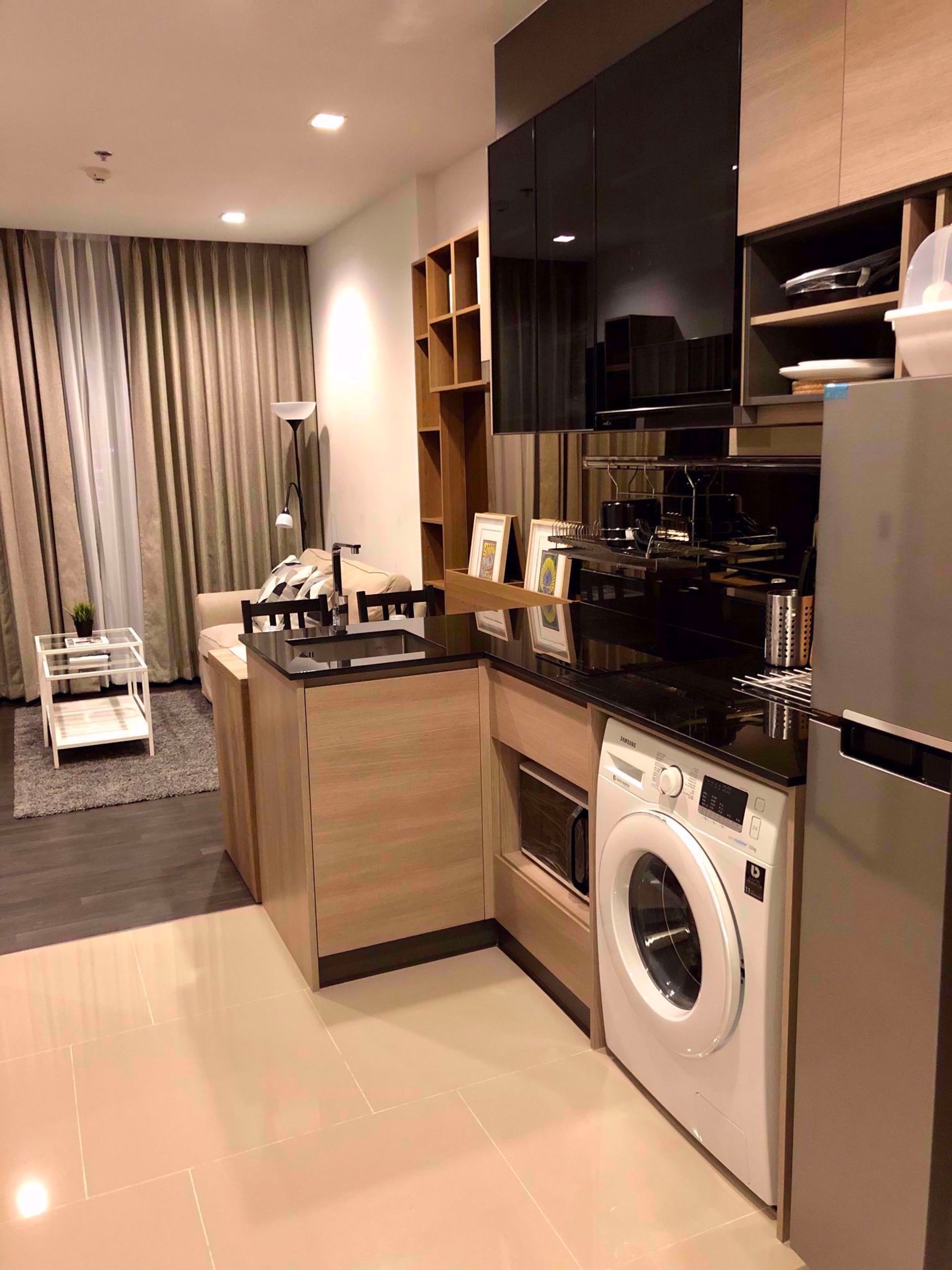 Condominium in Ban Na Song, Krung Thep Maha Nakhon 12216031