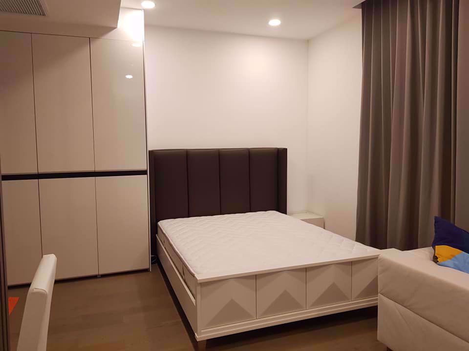 Condominium in Bang Rak, Krung Thep Maha Nakhon 12216046