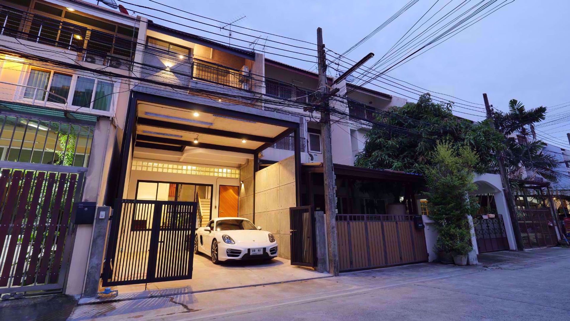 House in Watthana, Krung Thep Maha Nakhon 12216071